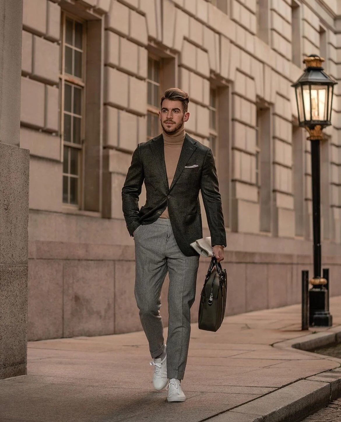  PHOTO CREDIT:  @huntervought  