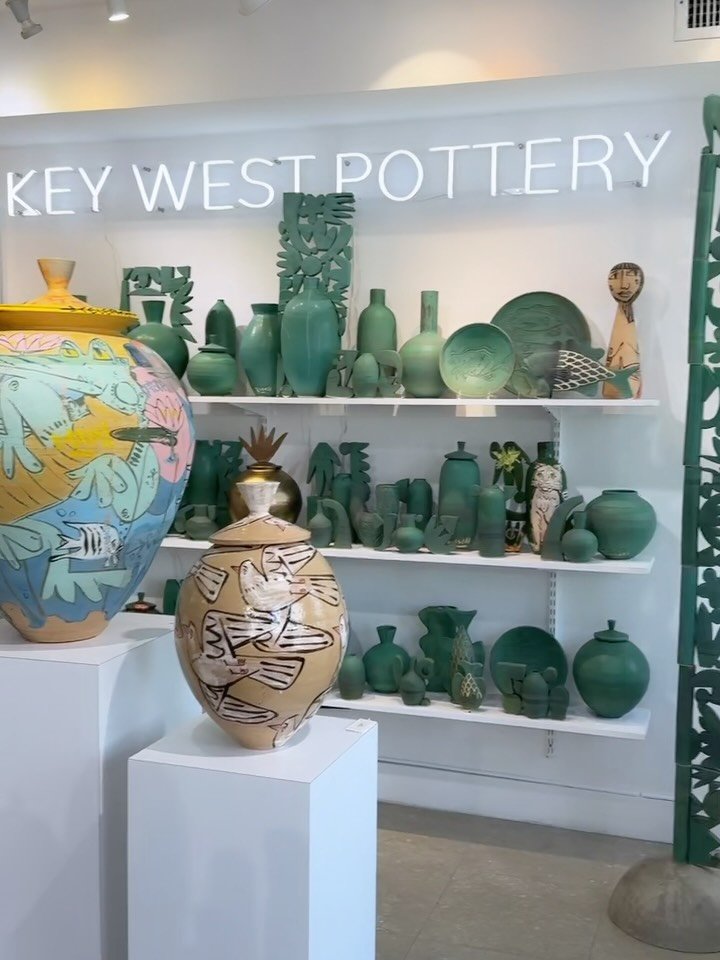 Peace and love family.
Here is a series of SLOWED DOWN Gallery walks, from the last few days&hellip;close ups on some new work.

I received thorough online rebuke from a few followers for being too quick with the camera in the previous walk through&h