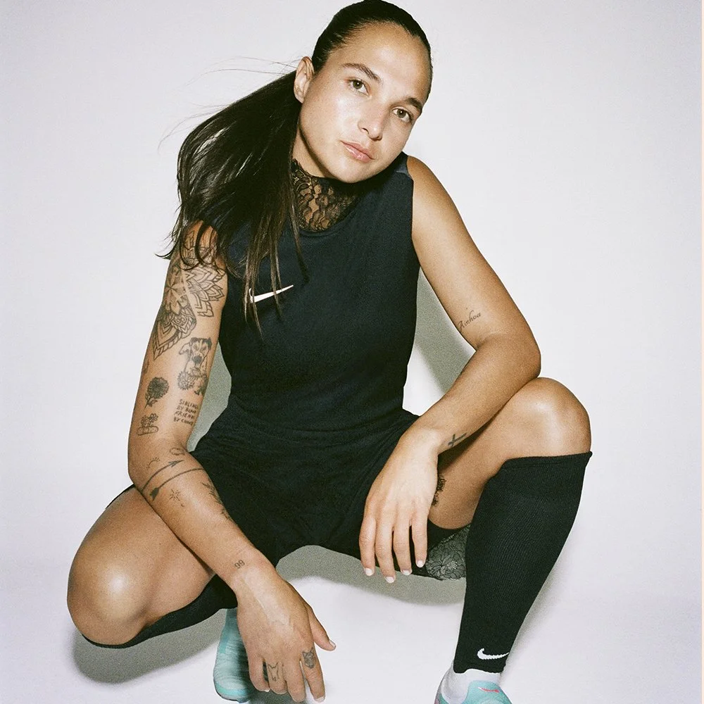 16RG11IR-P01_HO25_NikeUnited_GC_OK_Deyna-000023920017_D.jpg