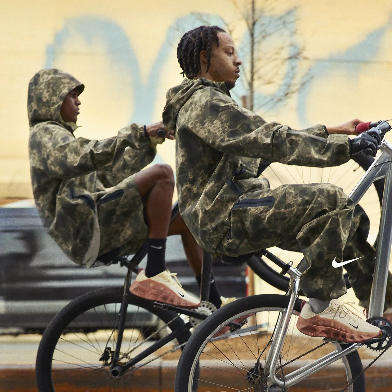NIKE MENS TECH CAMPAIGN