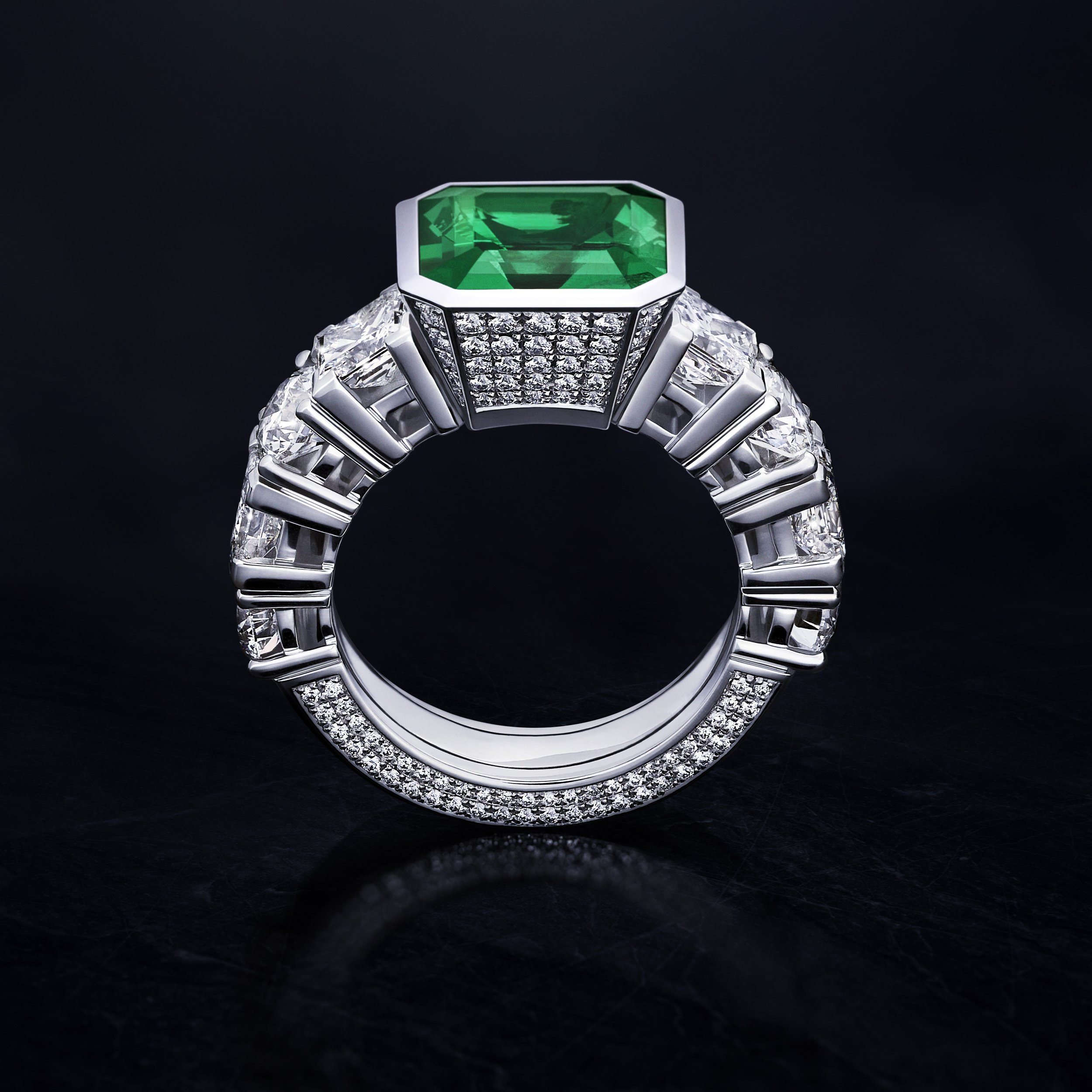 PRO00003887_230125_Bucherer_08_Ring_Black_F2B.jpg