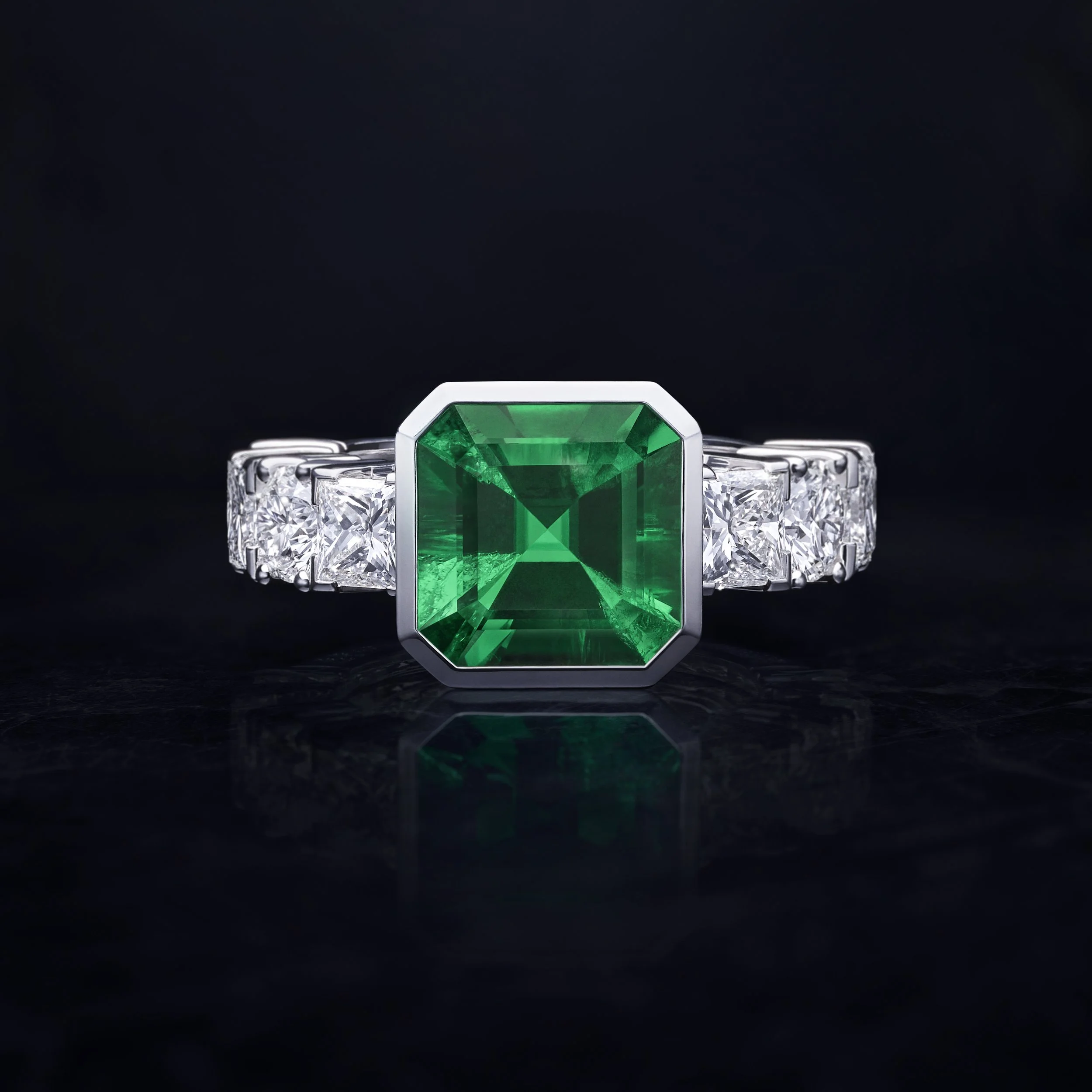 PRO00003887_230125_Bucherer_09_Ring_Black_F2B.jpg