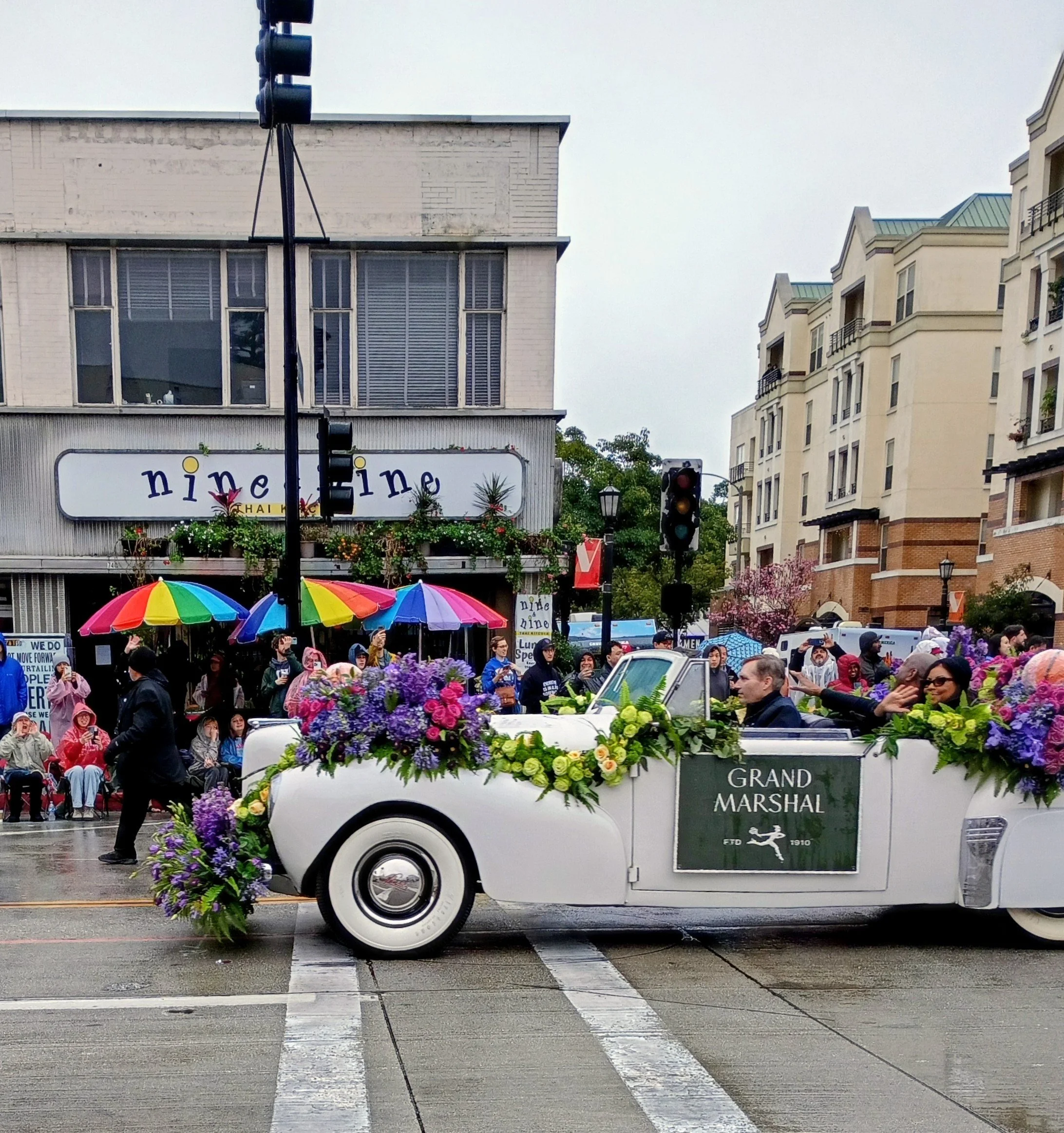 137th Rose Parade 欢庆Continue