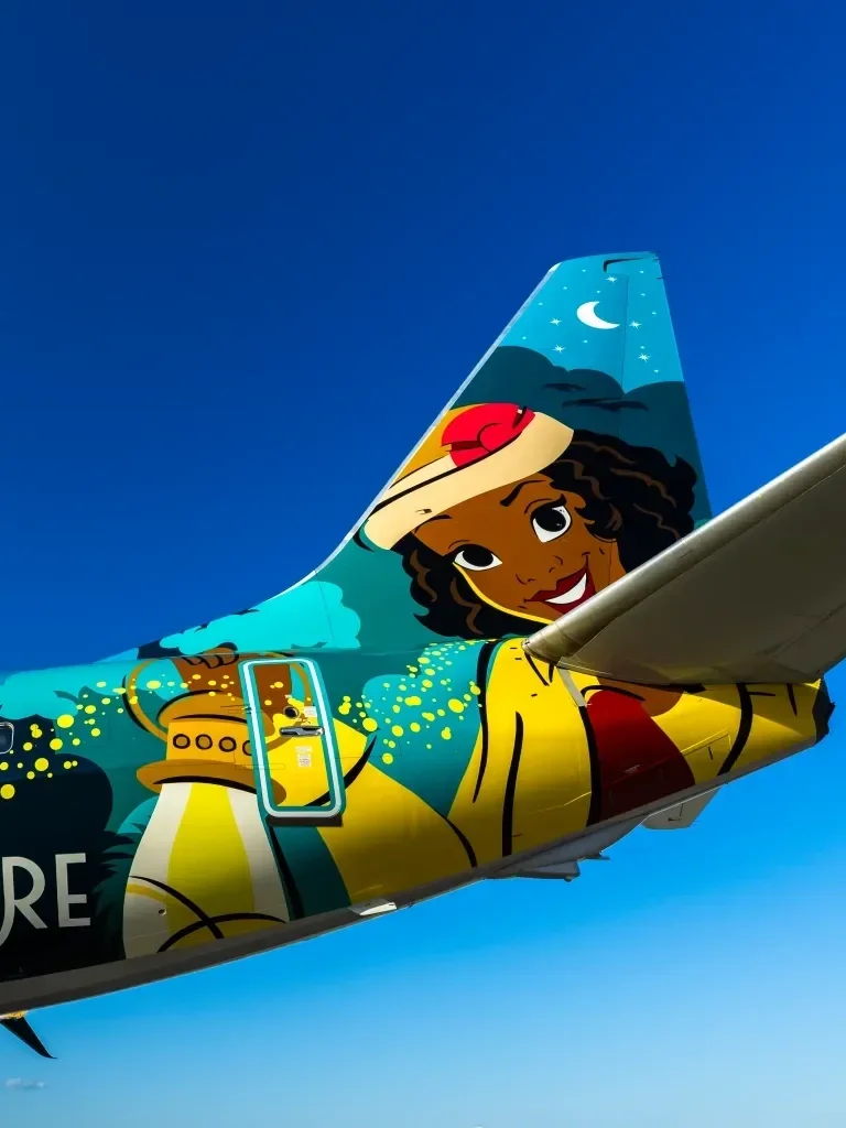 今天抬头看见Alaska公主与青蛙飞机啦~