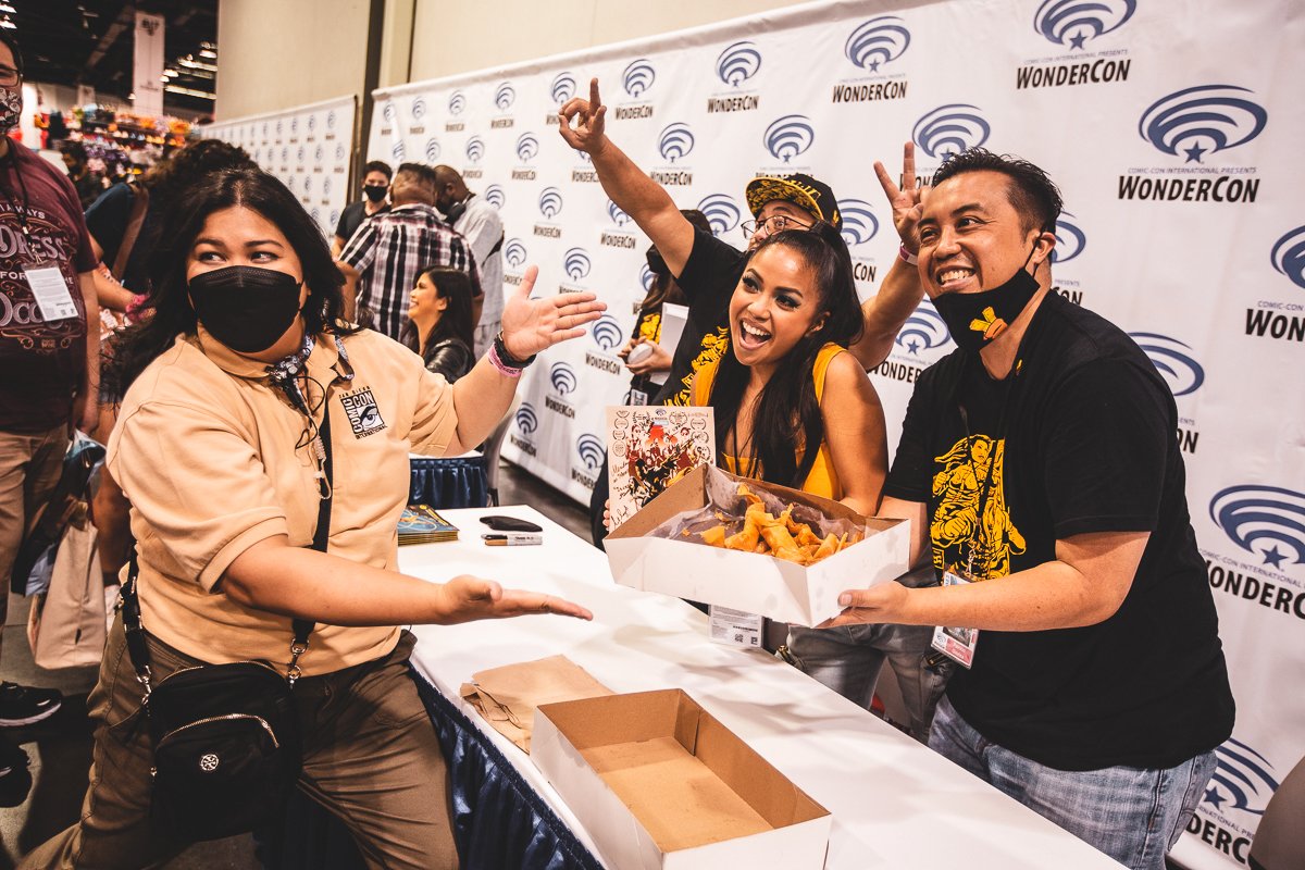 wondercon_lovethatlumpia.jpg