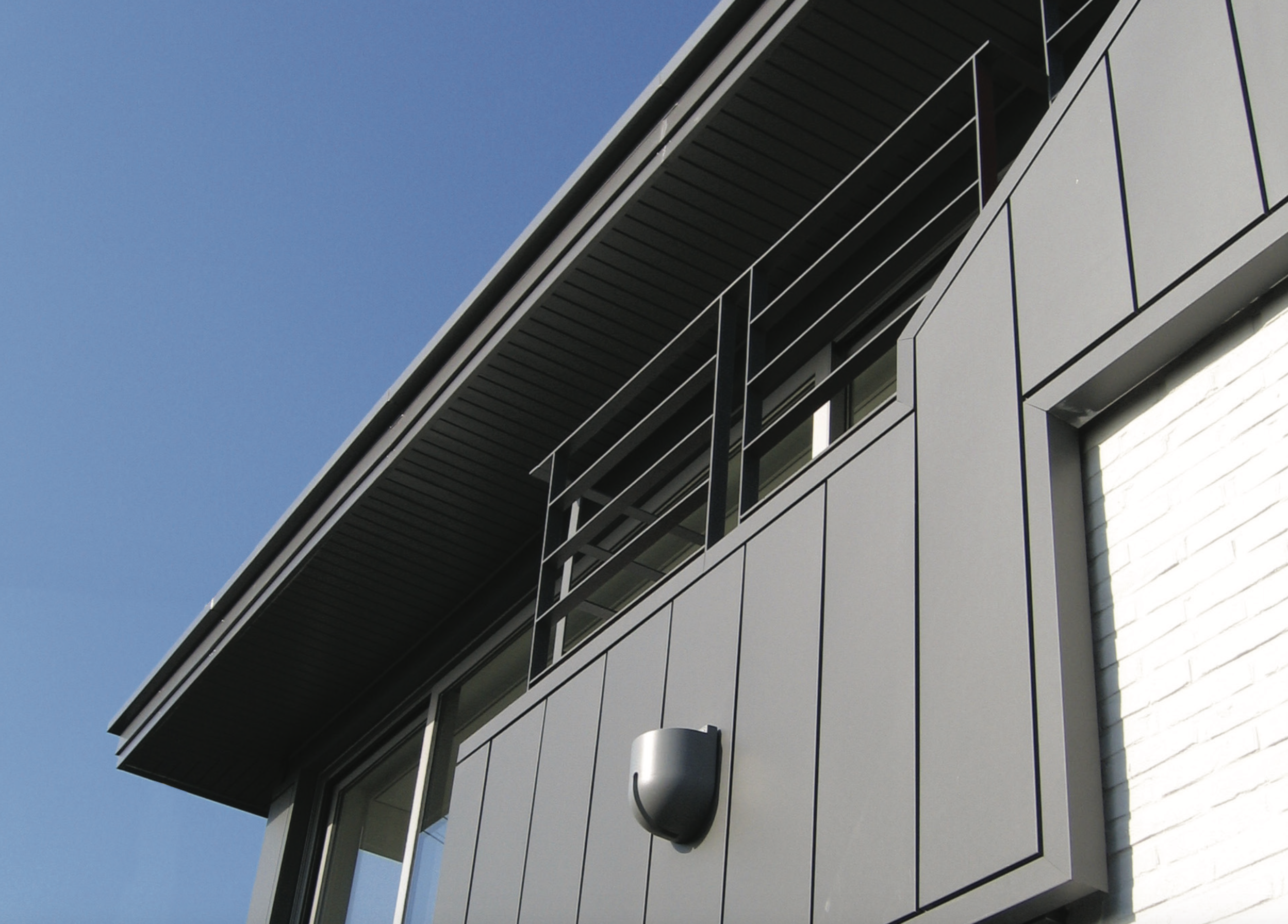 Lux Zinc Dark KiwiColour Prepainted Steel - Hero.png