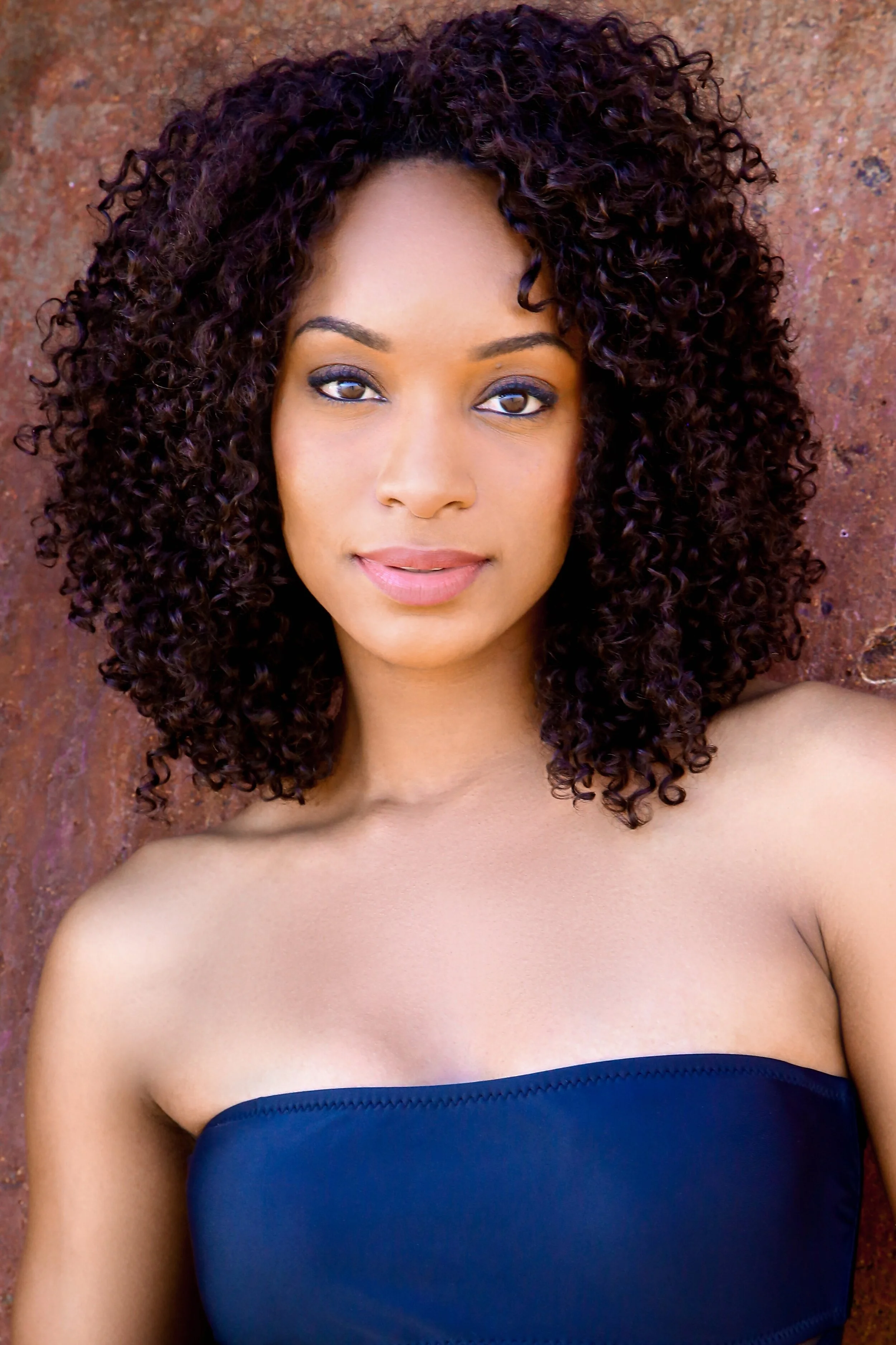 Ashani Headshot 3.jpg