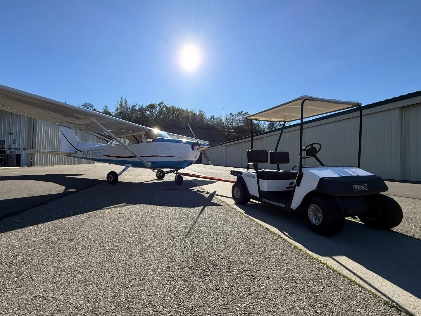 @allredtrailerservice hooked it up with the perfect hitch for our EzGo rig 💪
.
#aircraft #aviation #towlife