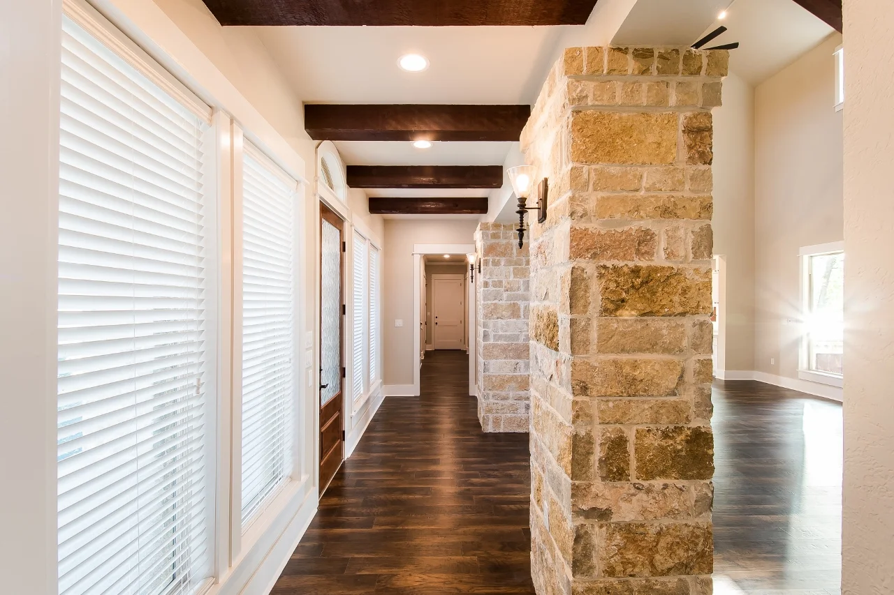 02 - Foyer-3263 (1280x853).jpg
