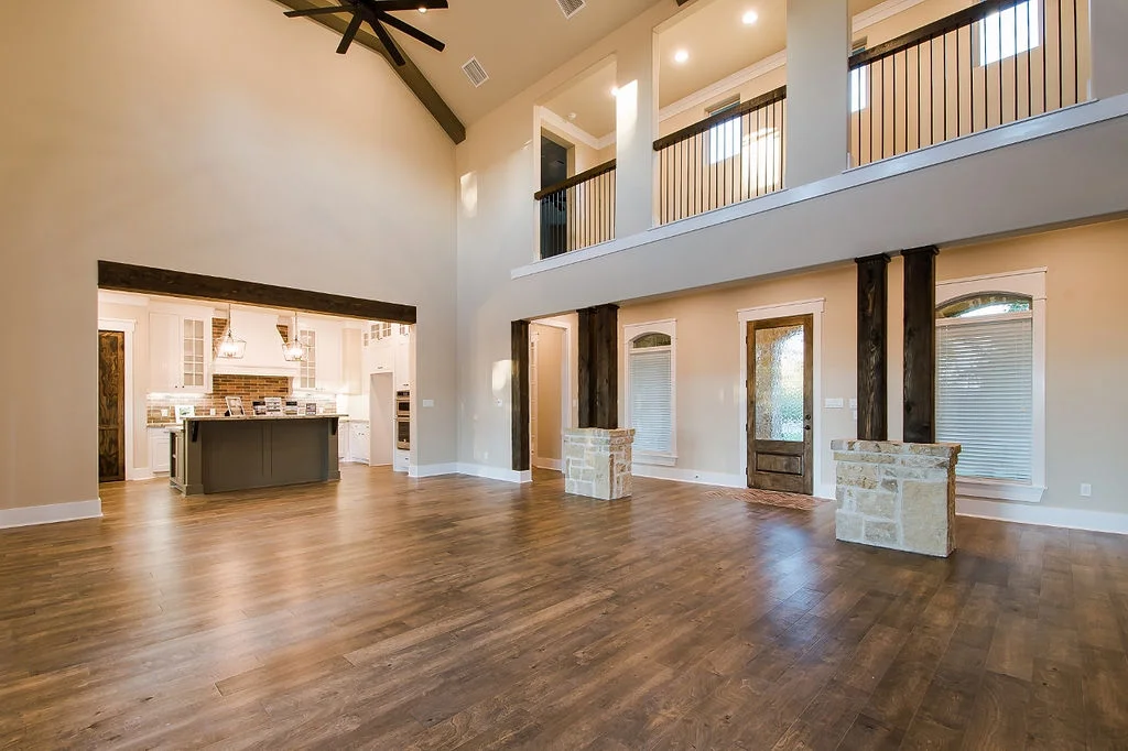 03-FamilyRoom-2735(1280x853).jpg
