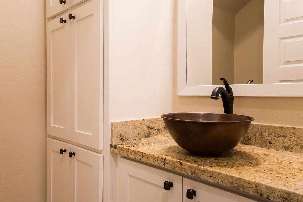 06-HalfBath-2697(1280x853).jpg