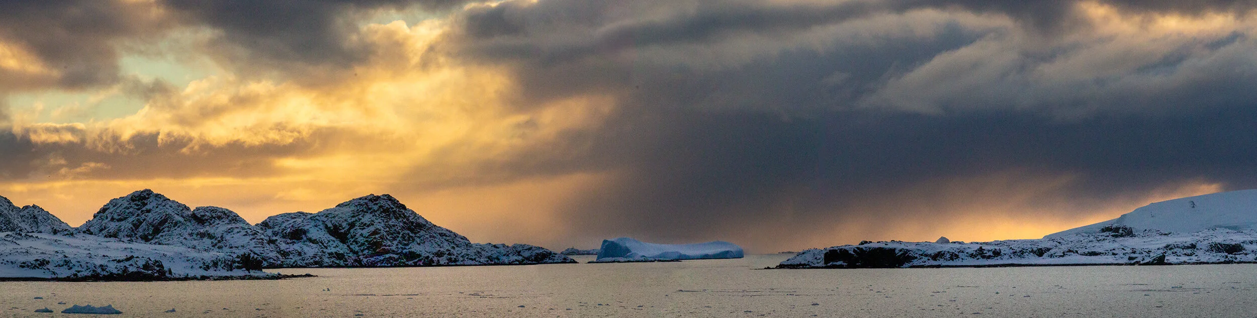 Snow Storm Pano, Antarctica