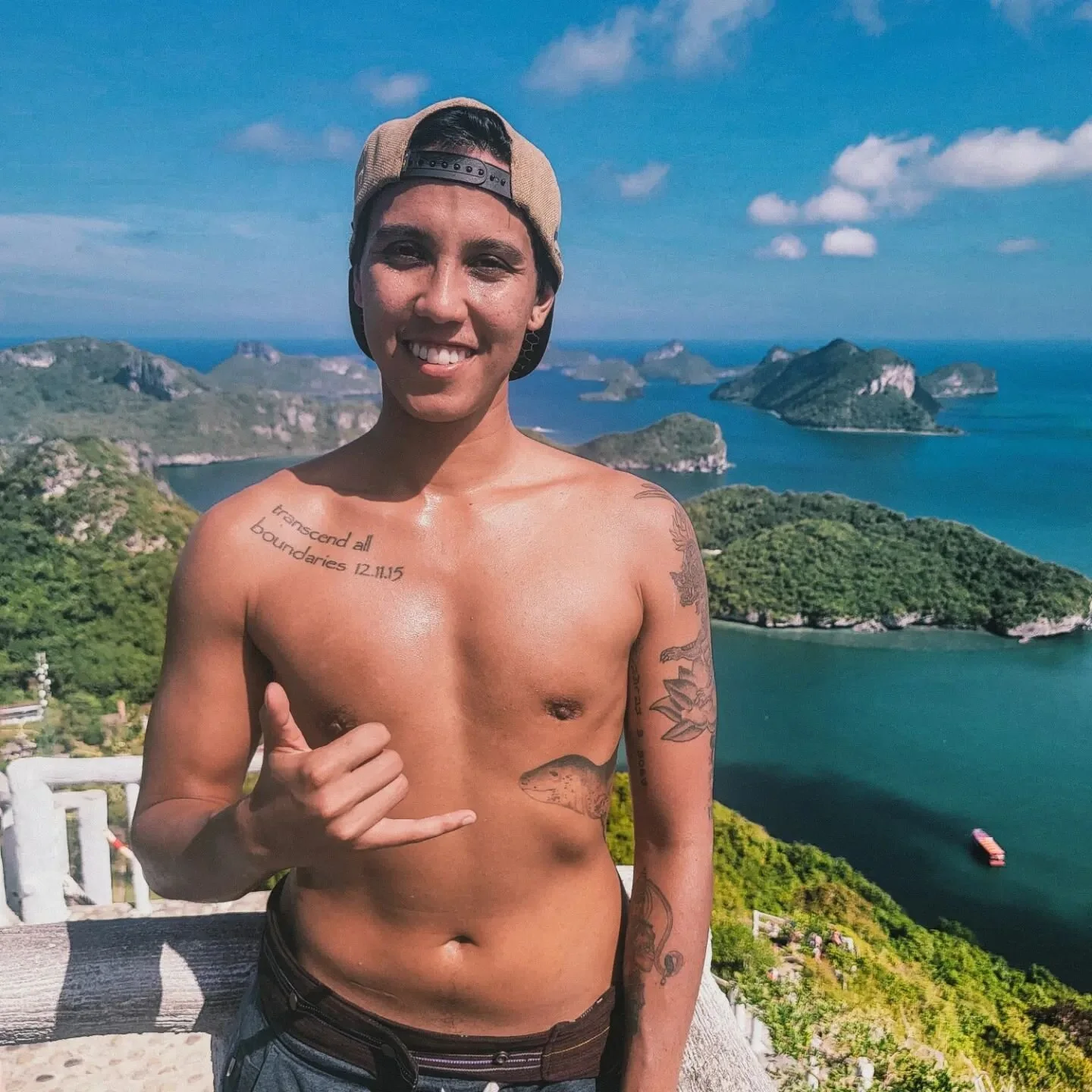 I recently entered my 31st year and to celebrate the year that I embody righteous and humble leadership and a reclamation of my fullest most limitless power I want to do a giveaway for a 1 on 1 remote session with me.

Swipe right on the slides above