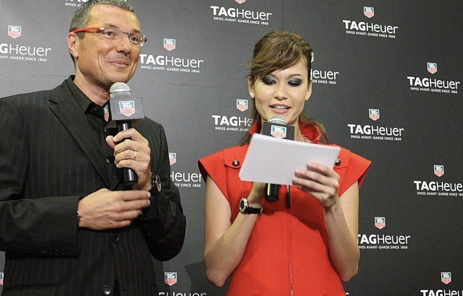 Eunice hosts the Racing Legends of our Time featuring F1 driver Kimi Raikkonen with TAG Heuer’s CEO and President Jean-Christophe Babin.