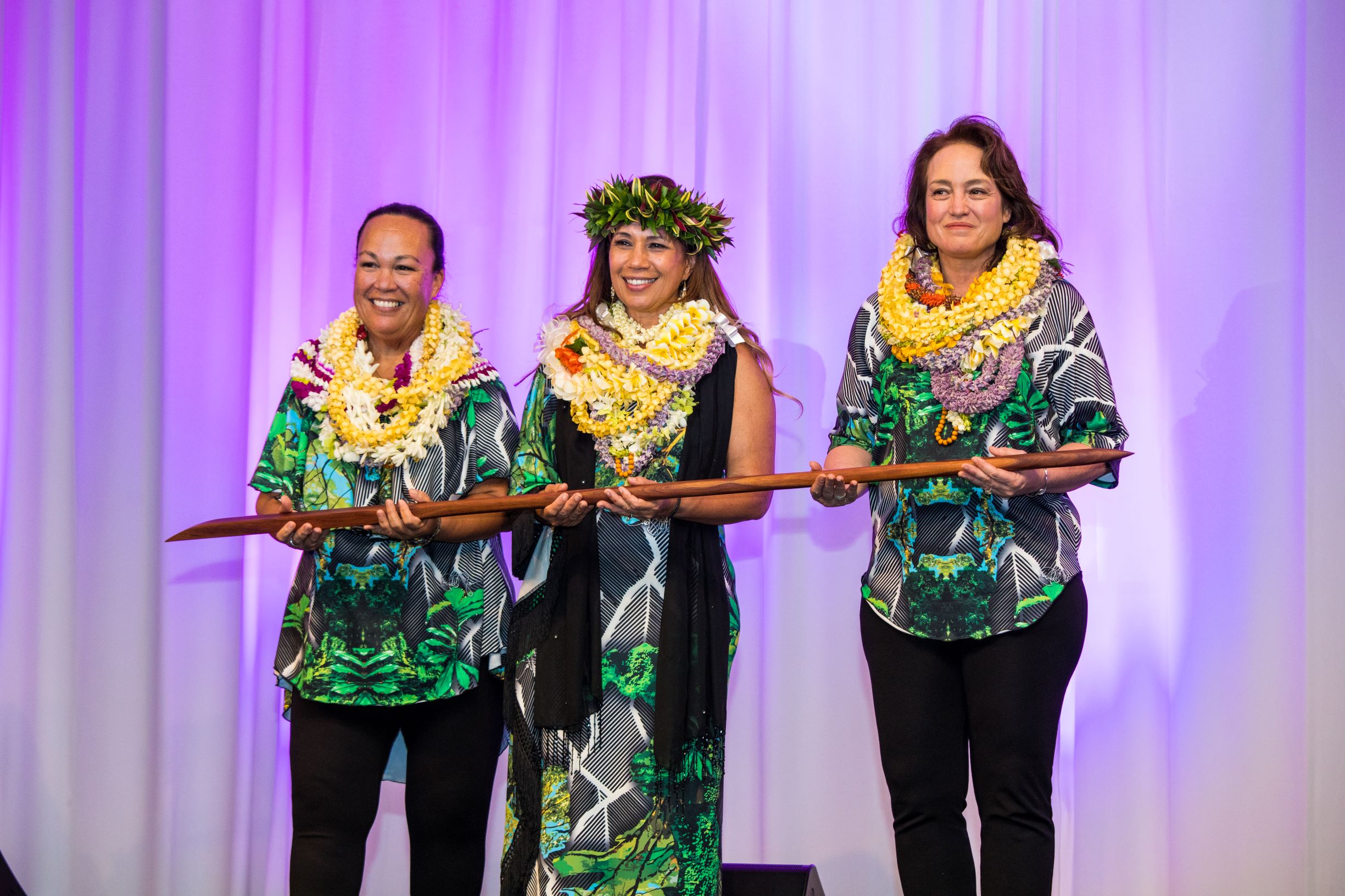 NLP_OʻO Awards_229FAV - SMALLER.JPG
