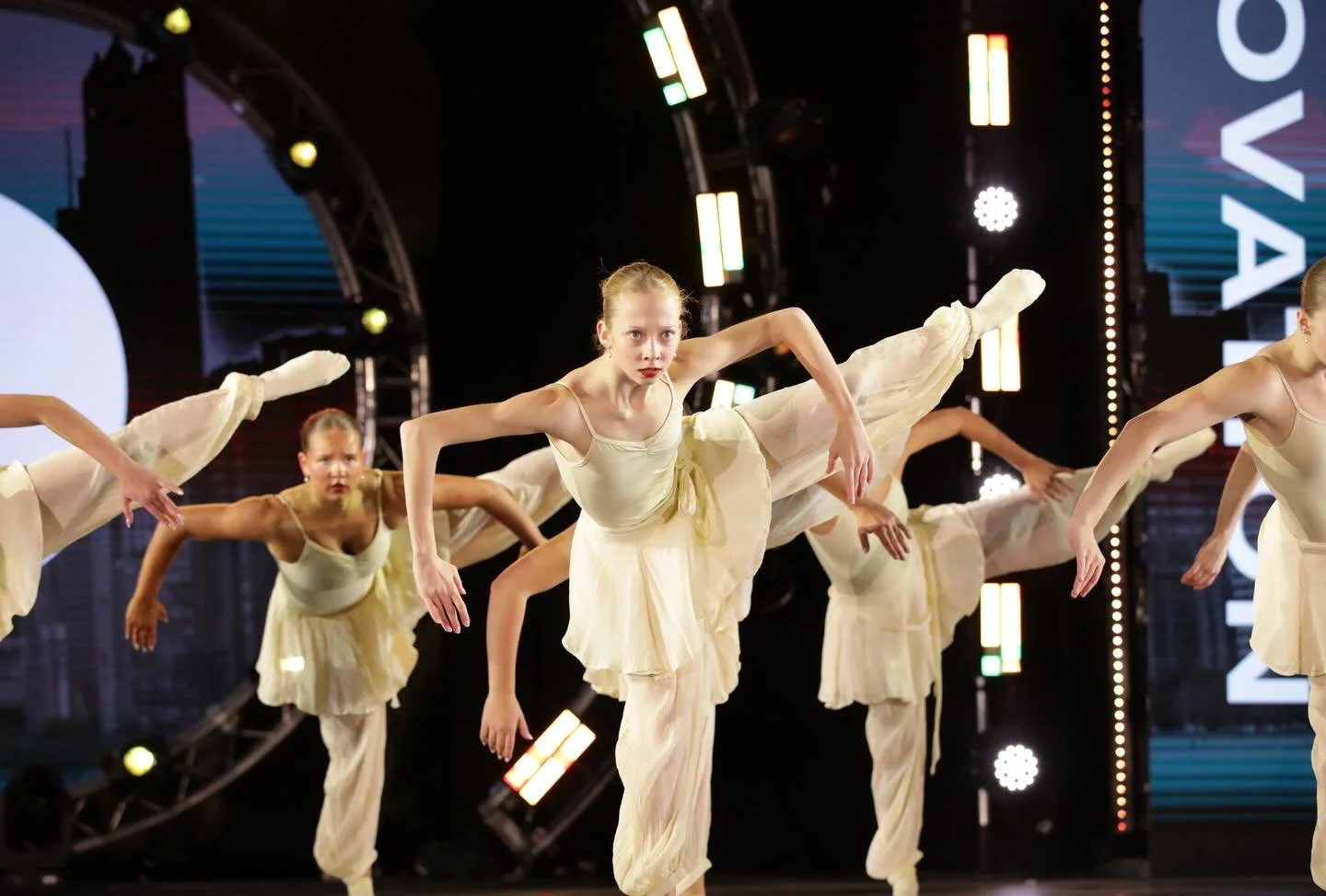 So completely honored to be two of Ovations FIRST EVER &ldquo;Best of Ovation&rdquo;🌟🐝

Teen Best of Ovation: Landslide
Senior Best of Ovation: These Boots Are Made For Walking