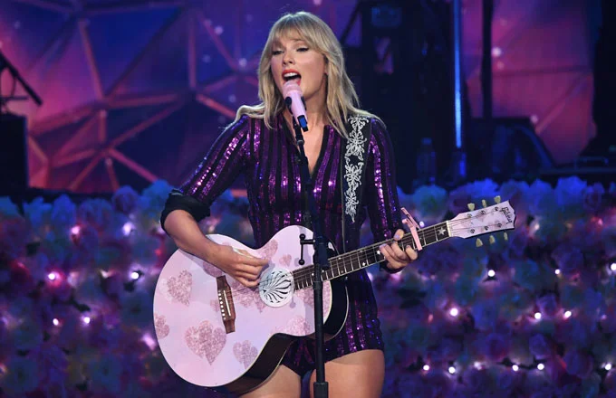 taylor-swift-concert.jpg