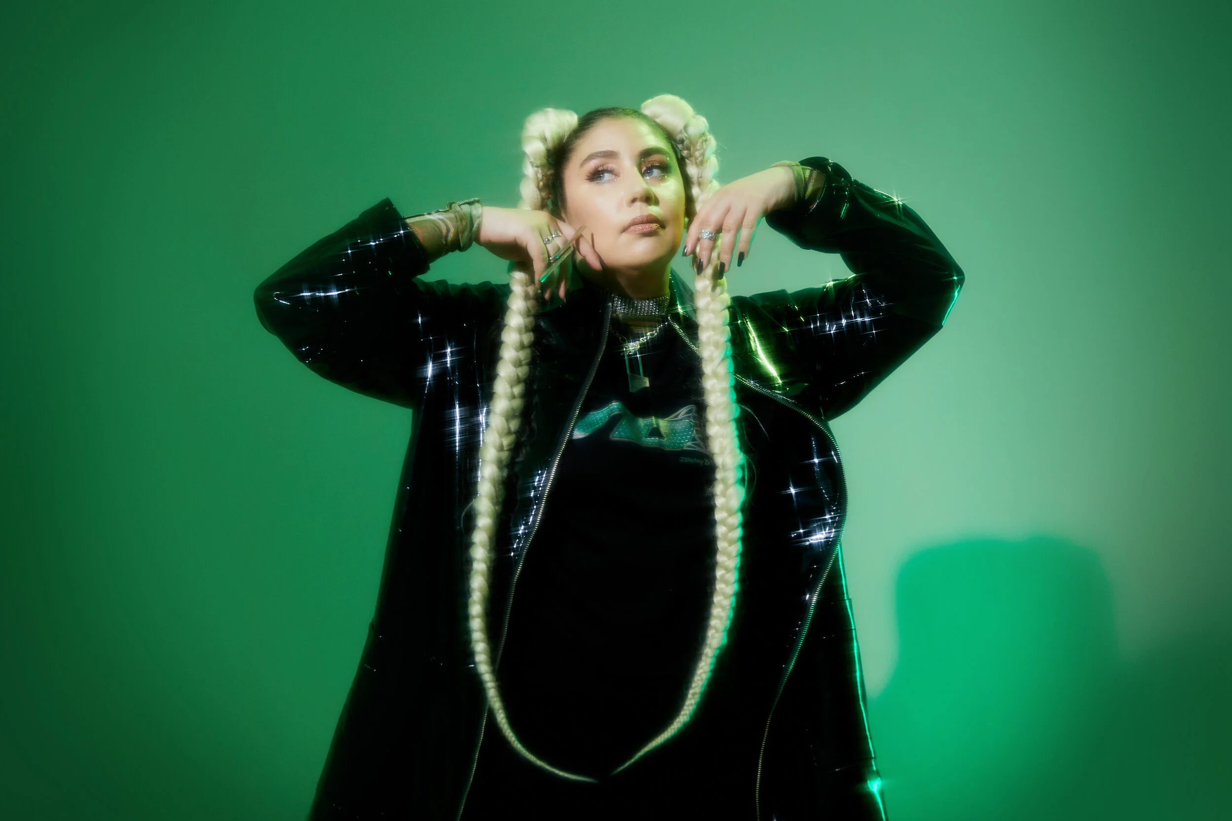 Theia Releases Halloween-Inspired  Blast Of Cyber-Pop With New Single ‘Freak’