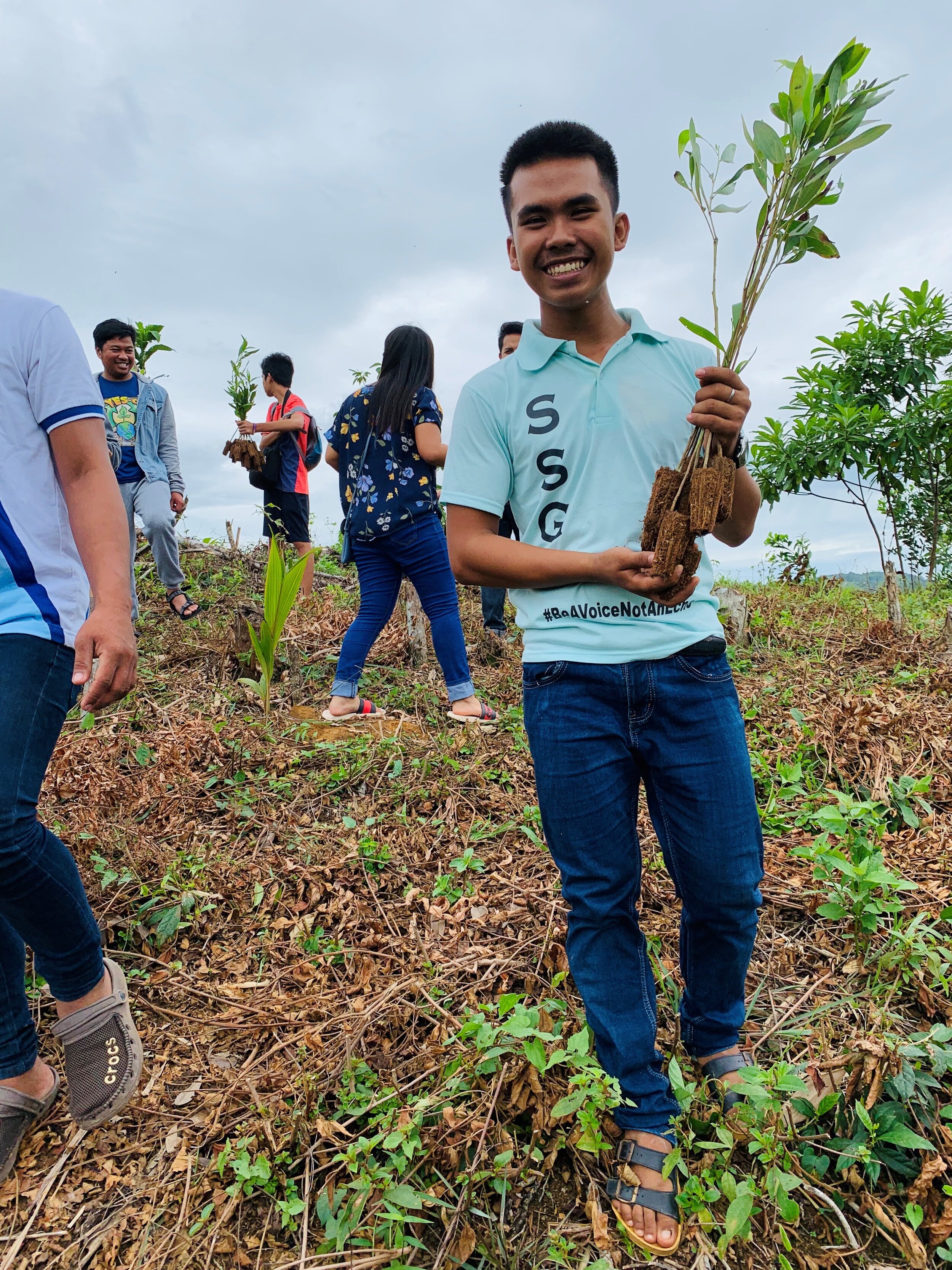 Philippines Tree Planting 4.jpg