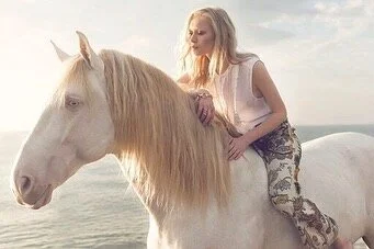 Little ago every girl dreamed of the prince on a white horse, now meet Queen @pav_lada_lova on the white horse! Because being woman is a power! Don&rsquo;t miss your chance to show the world who you are! Apply today to be one of the Queens Models 👸?