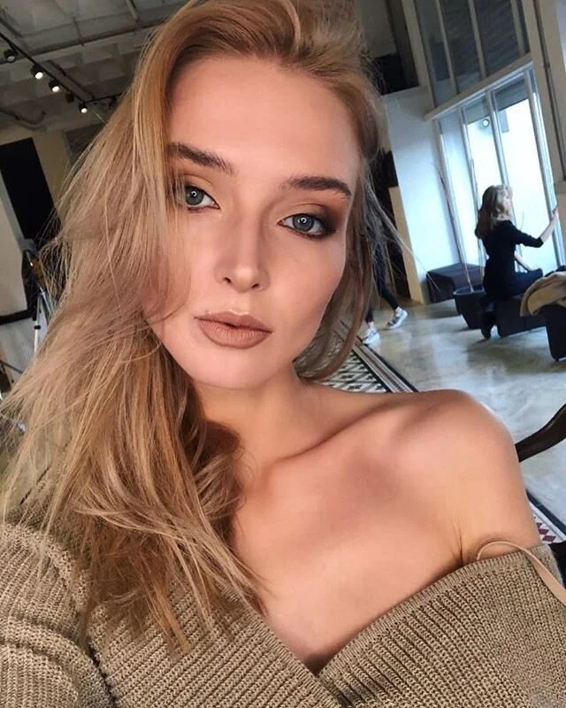 Queen Tatiana 👑 shooting for @lilacosmeticsgroup in Istanbul 😍📸
&bull;
&bull;
&bull;
&bull;
#model #modeling #modellife #modellifestyle #shooting #photography #selfietime #backstage #makeup #makeupmoscow #fashion #nycmodel #nycmodelsearch #beauty 