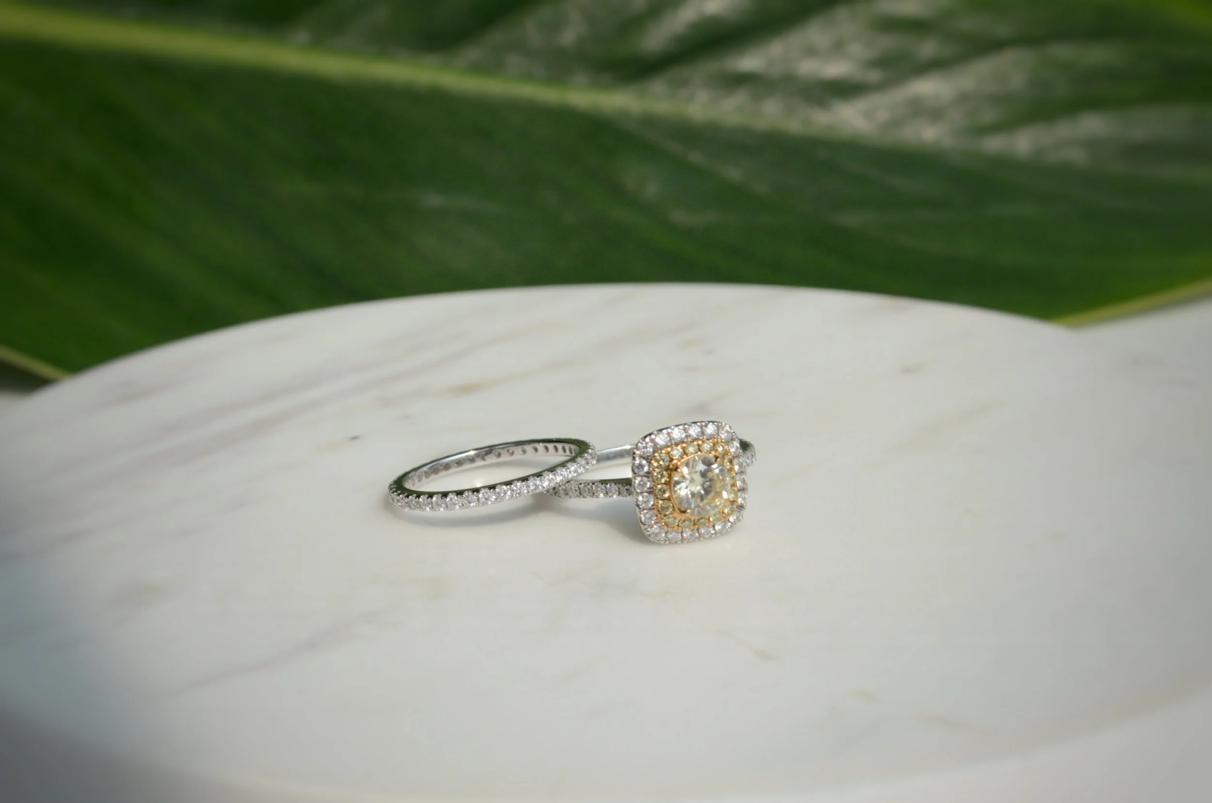 White gold diamond rings