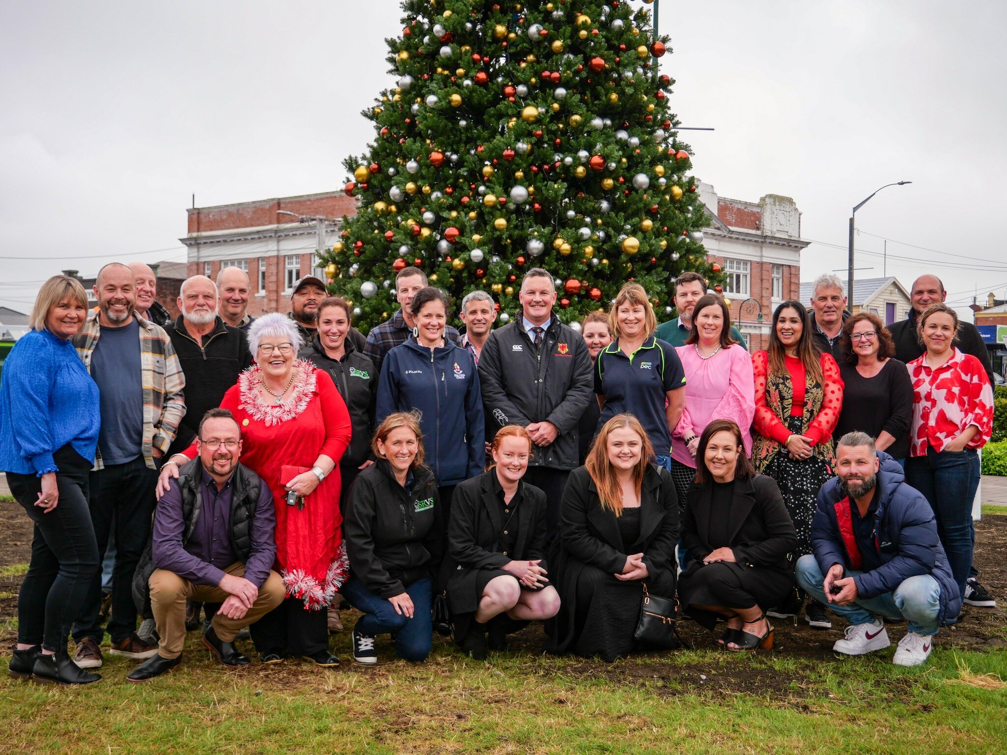 We were blown away with how many people turned up to Friday night's Christmas Tree 🎄launch. It was absolutely wonderful to see so many families and members of the Marton community out and about. As we've said a million times, this has been a true co