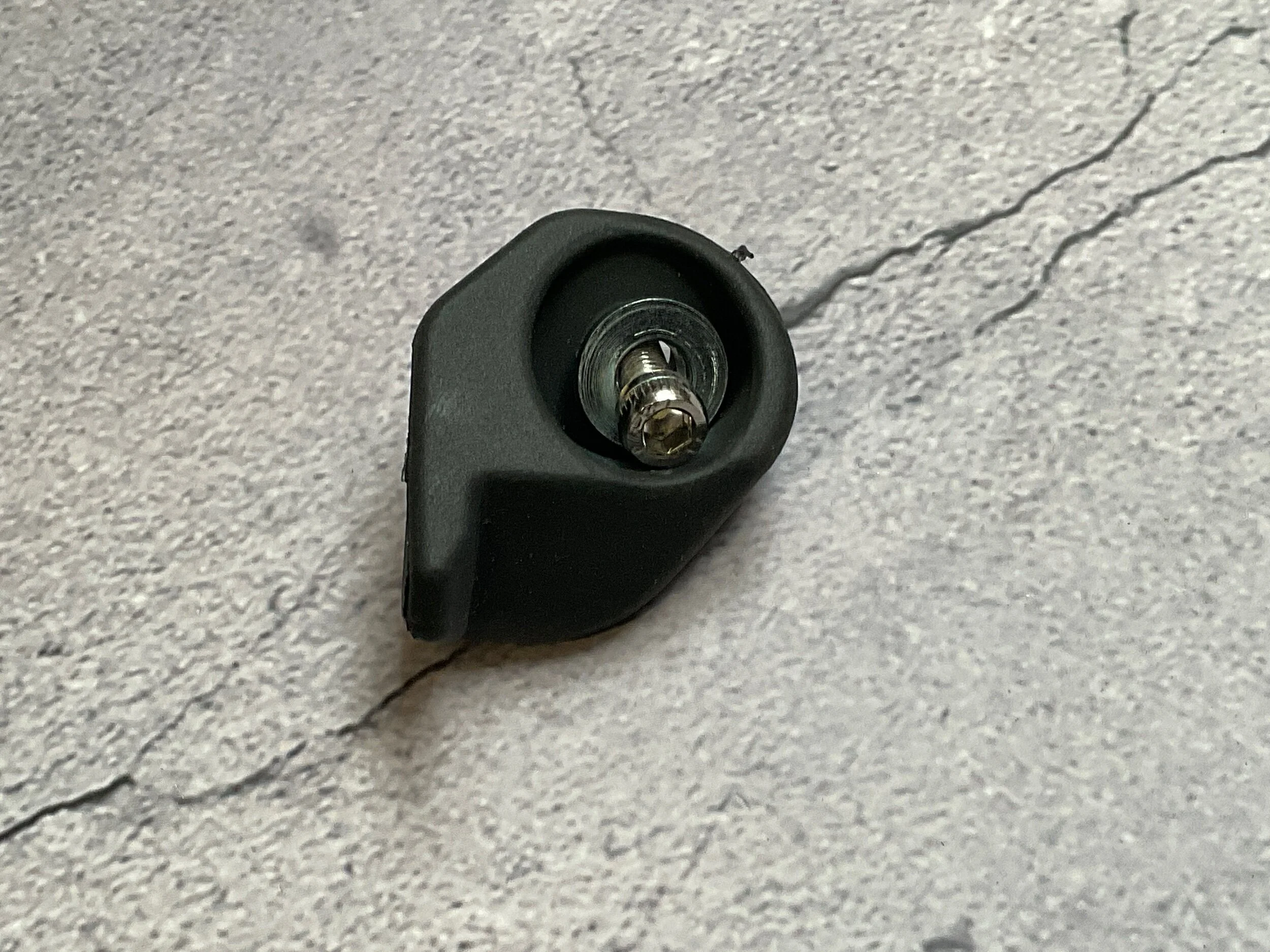 F6356F72-8FFF-47E2-91B3-4D2BAF10B78A