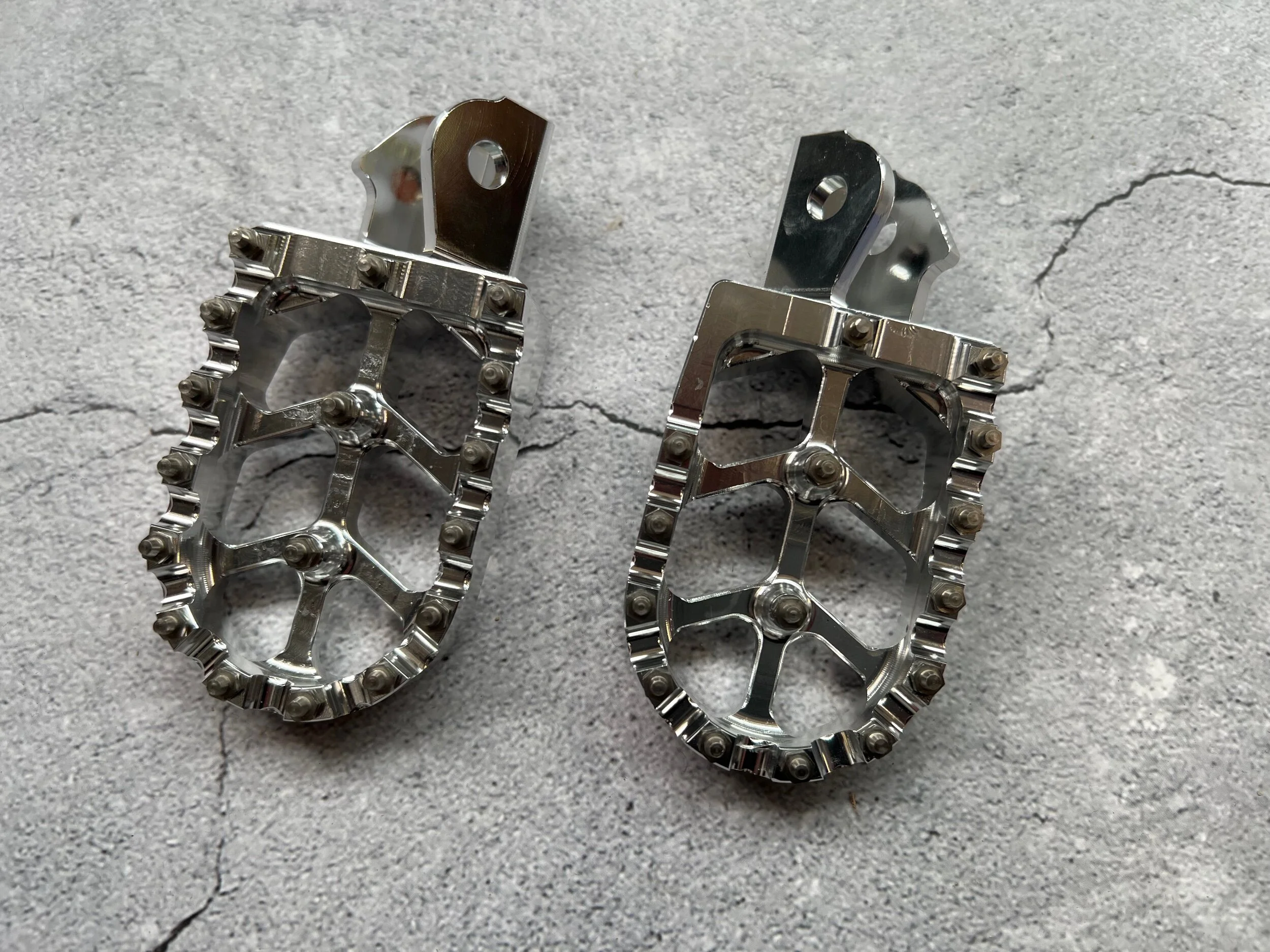 3DAFE303-8181-4A07-845A-2ACC6FD61A0F