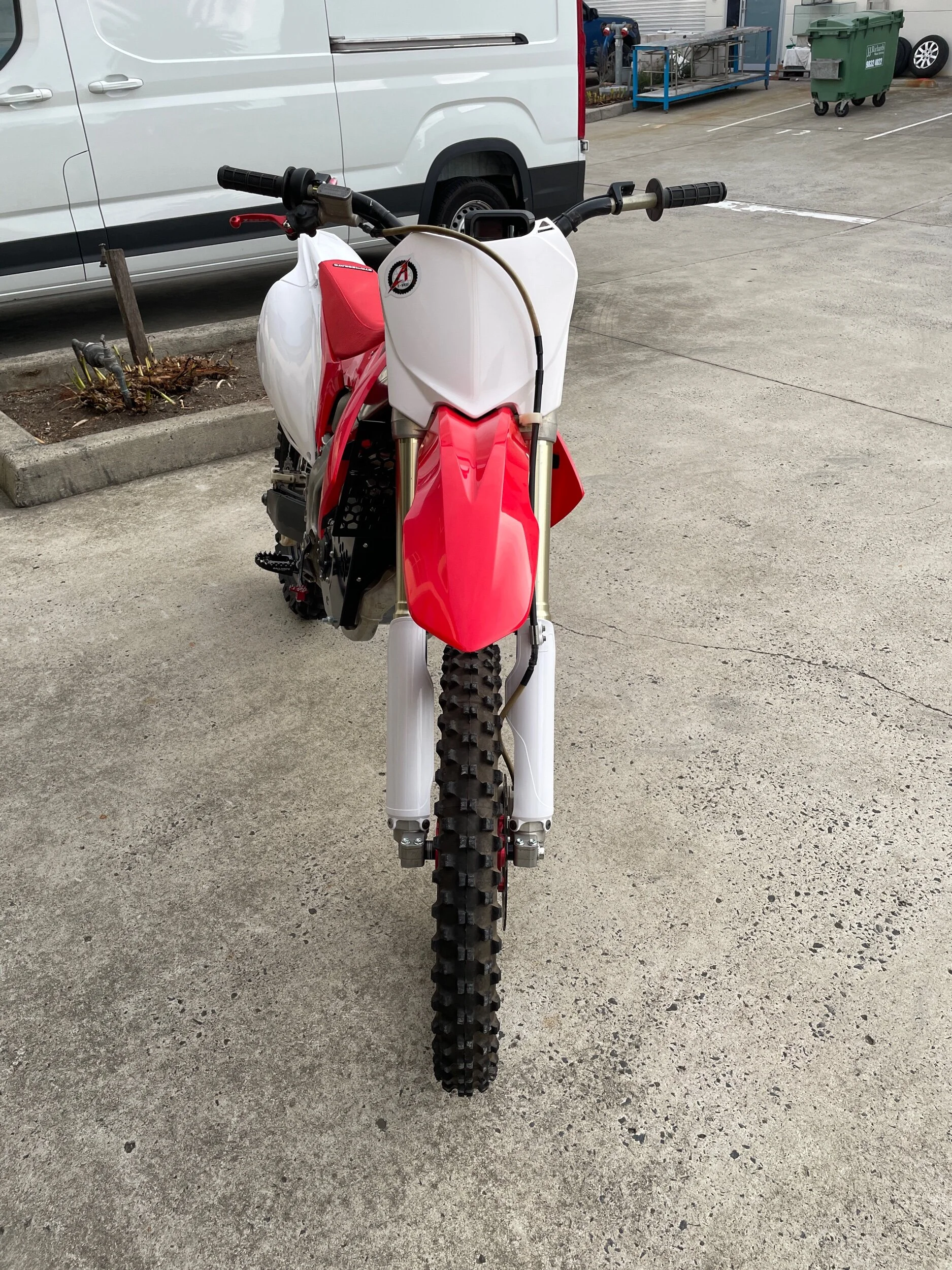 FC547DD0-6FCF-4717-A604-926DF36CBF36