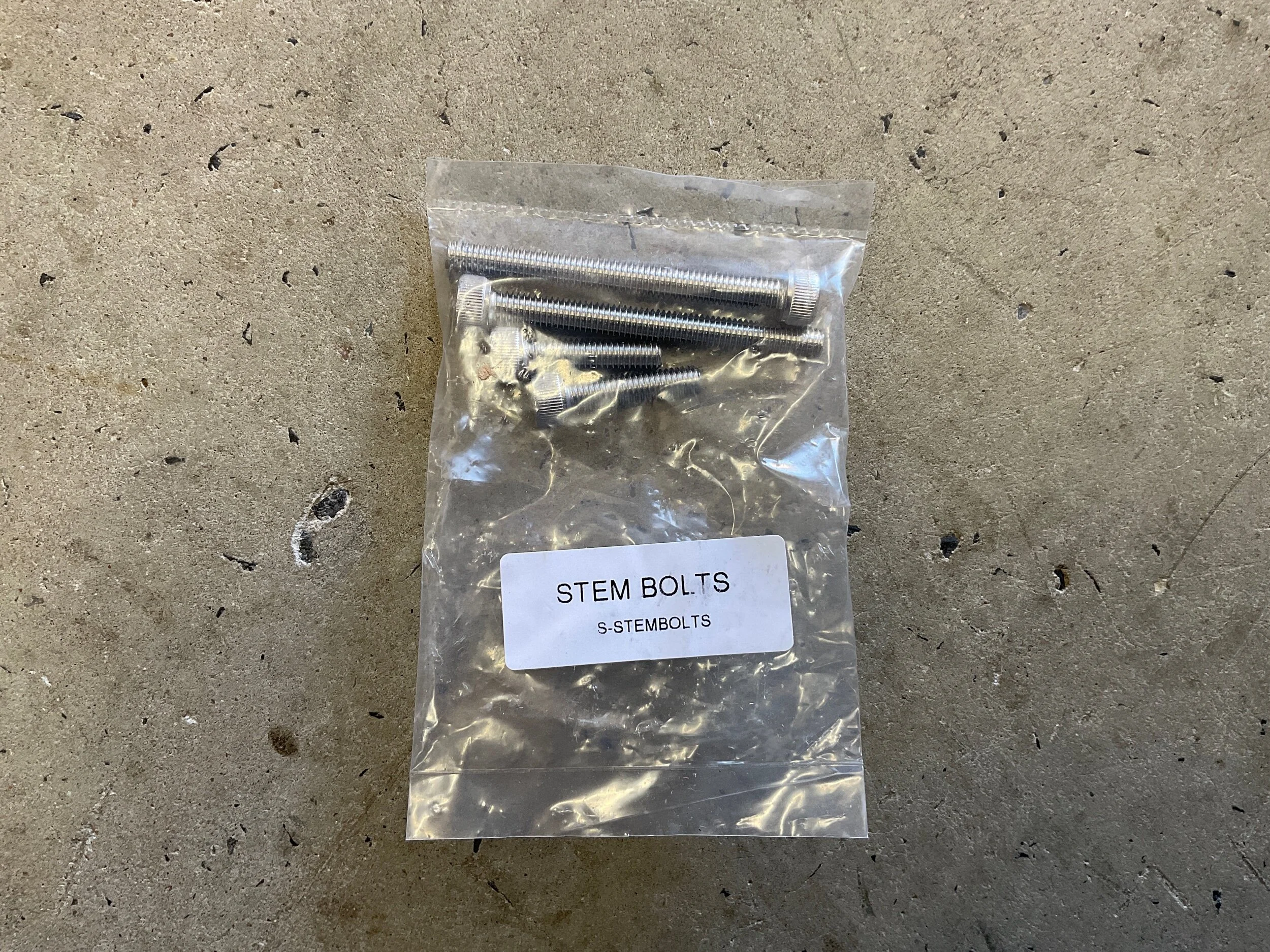 7C84F7E8-D862-4E6F-B386-1881D2399FFF