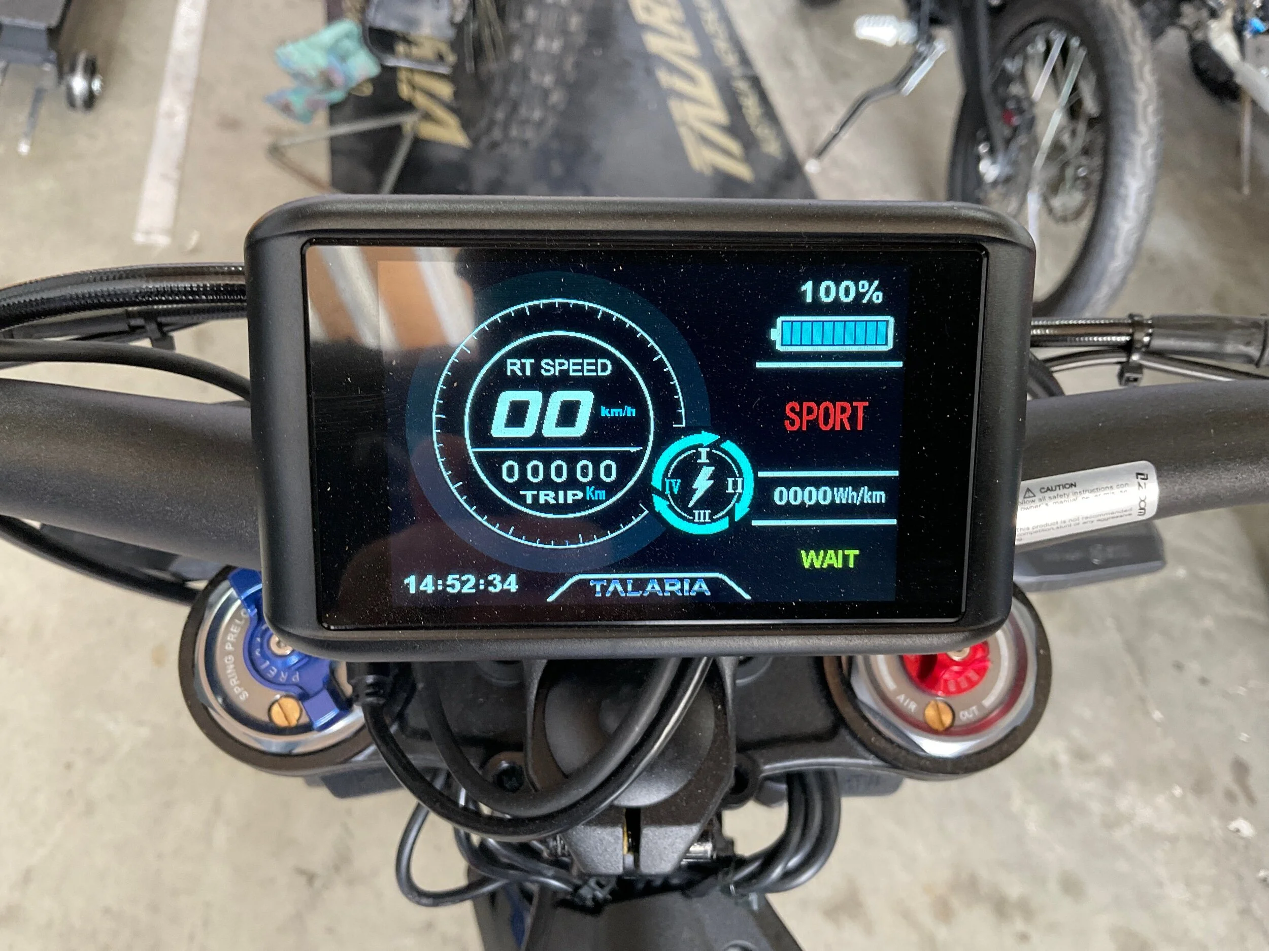 AC781BC0-4815-4CA8-BFF1-AB28AEED96CA