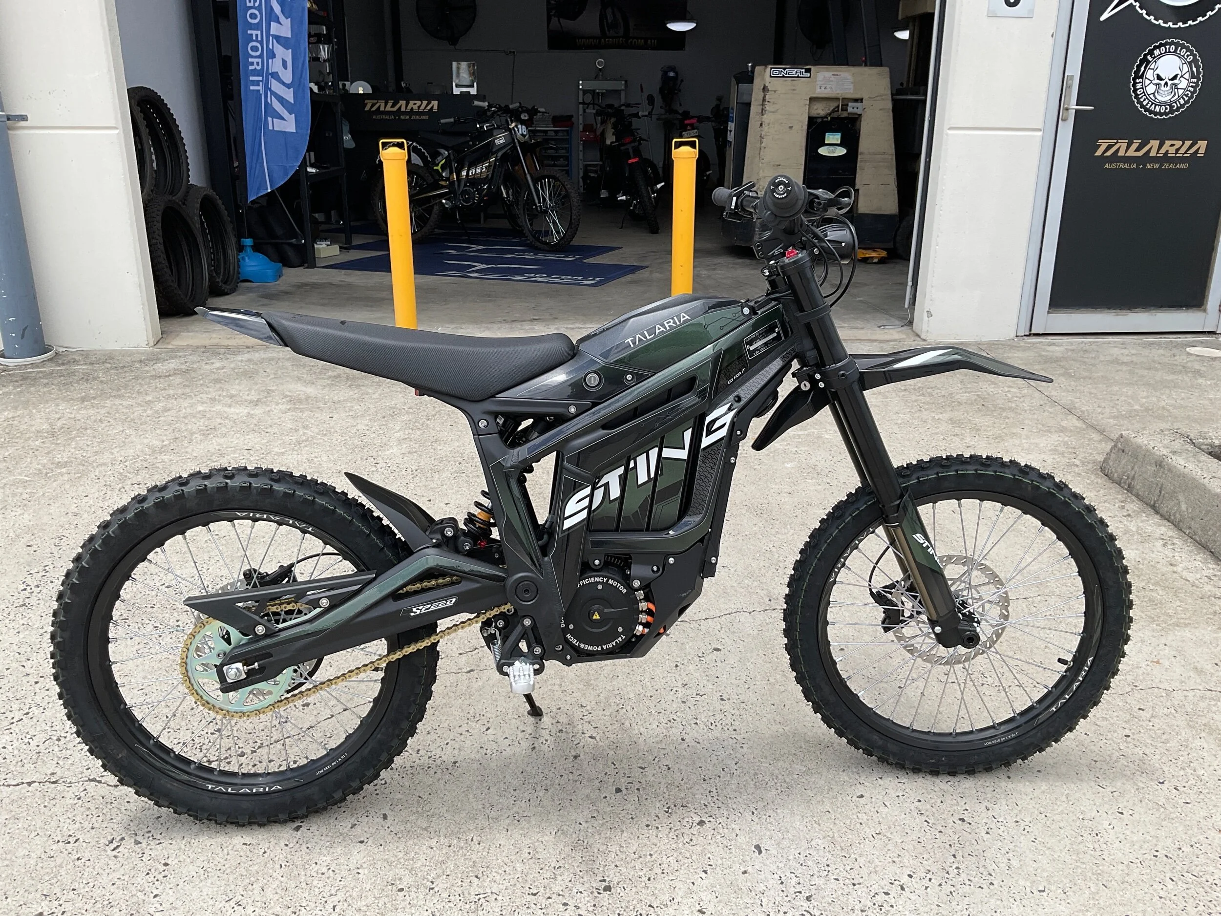 34FE2ACE-DBFD-4EDD-BAEC-9ABEE4615F2E