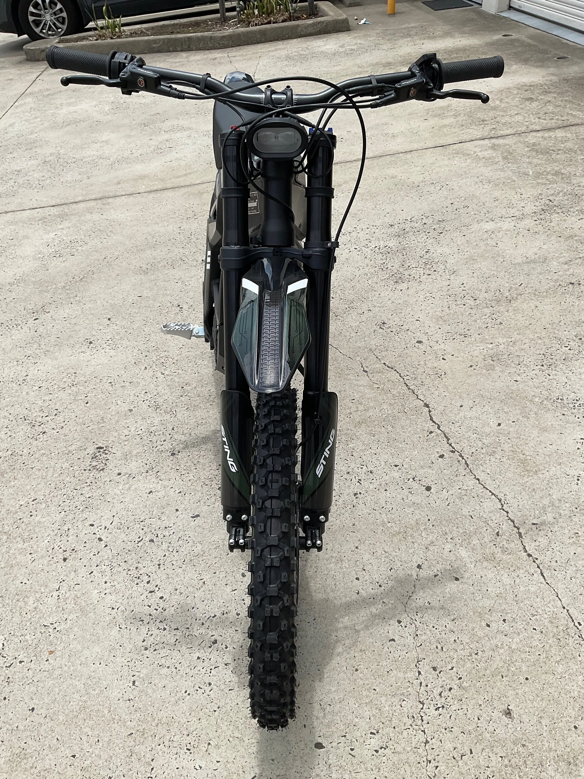 A1DDF77F-DE89-4BF4-A879-5B19C96D34BC