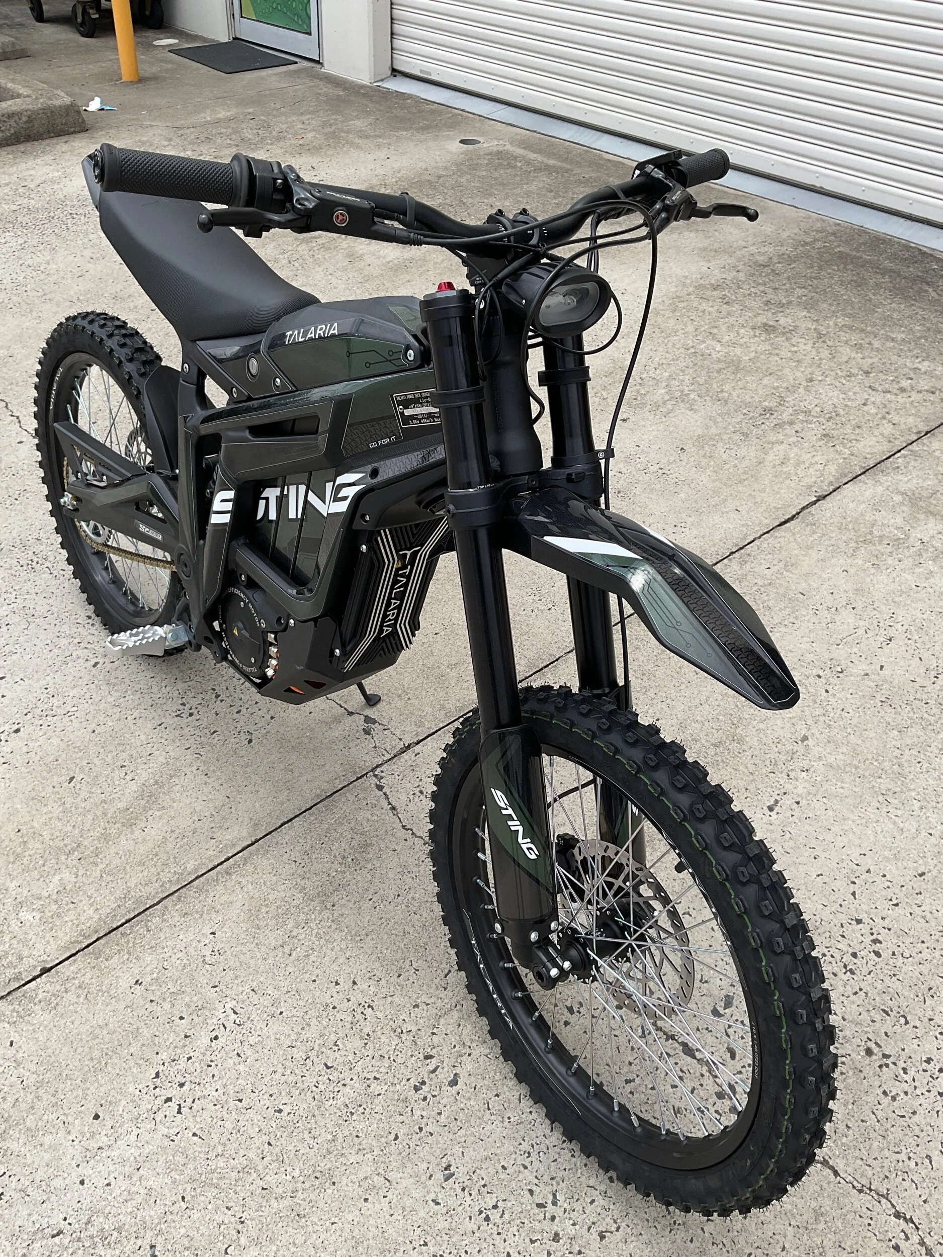 0762B600-974B-4DFC-8C1B-49272537C987