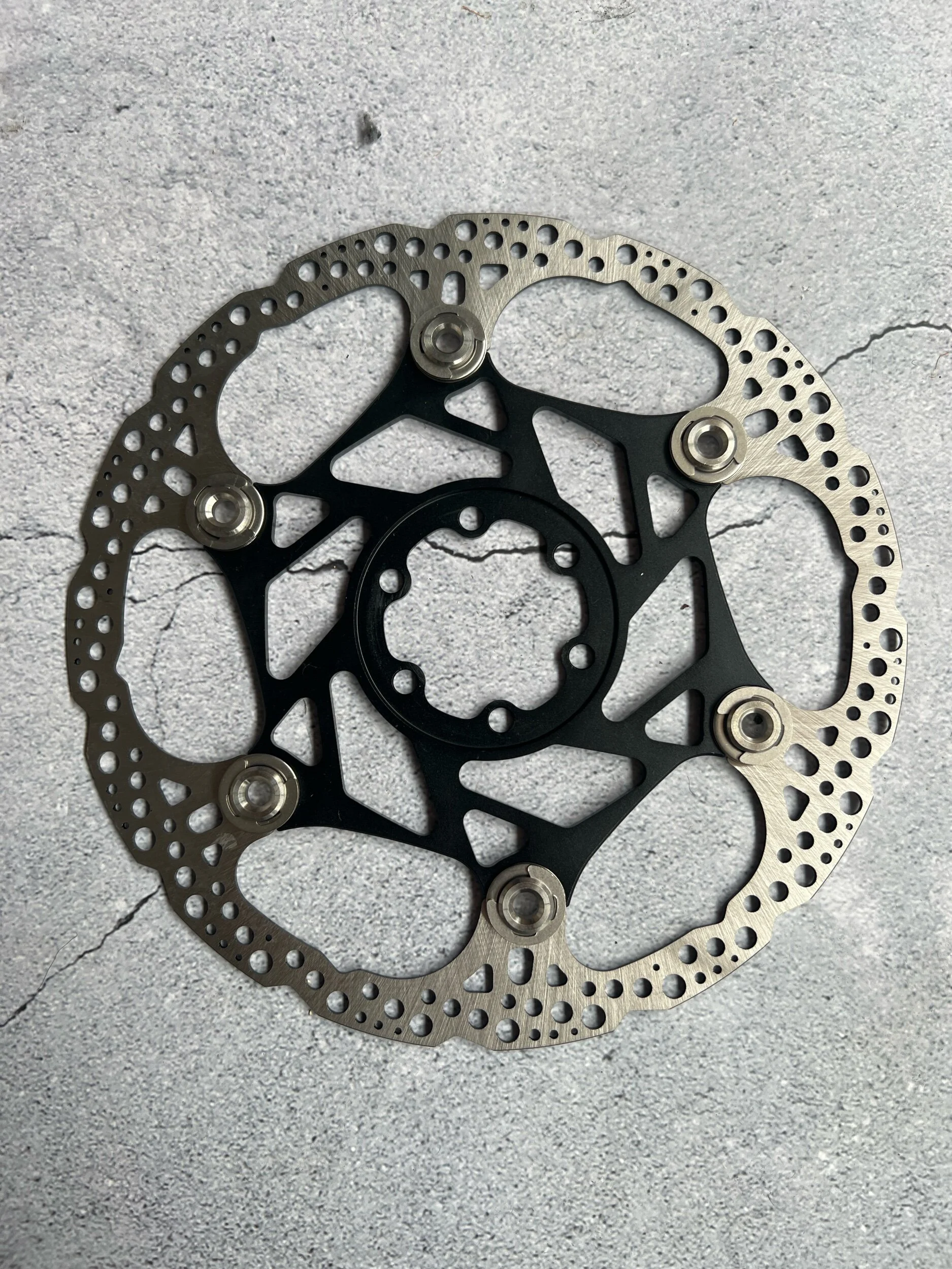 FEABAF07-58E5-4AB1-82E6-9F54222D374A