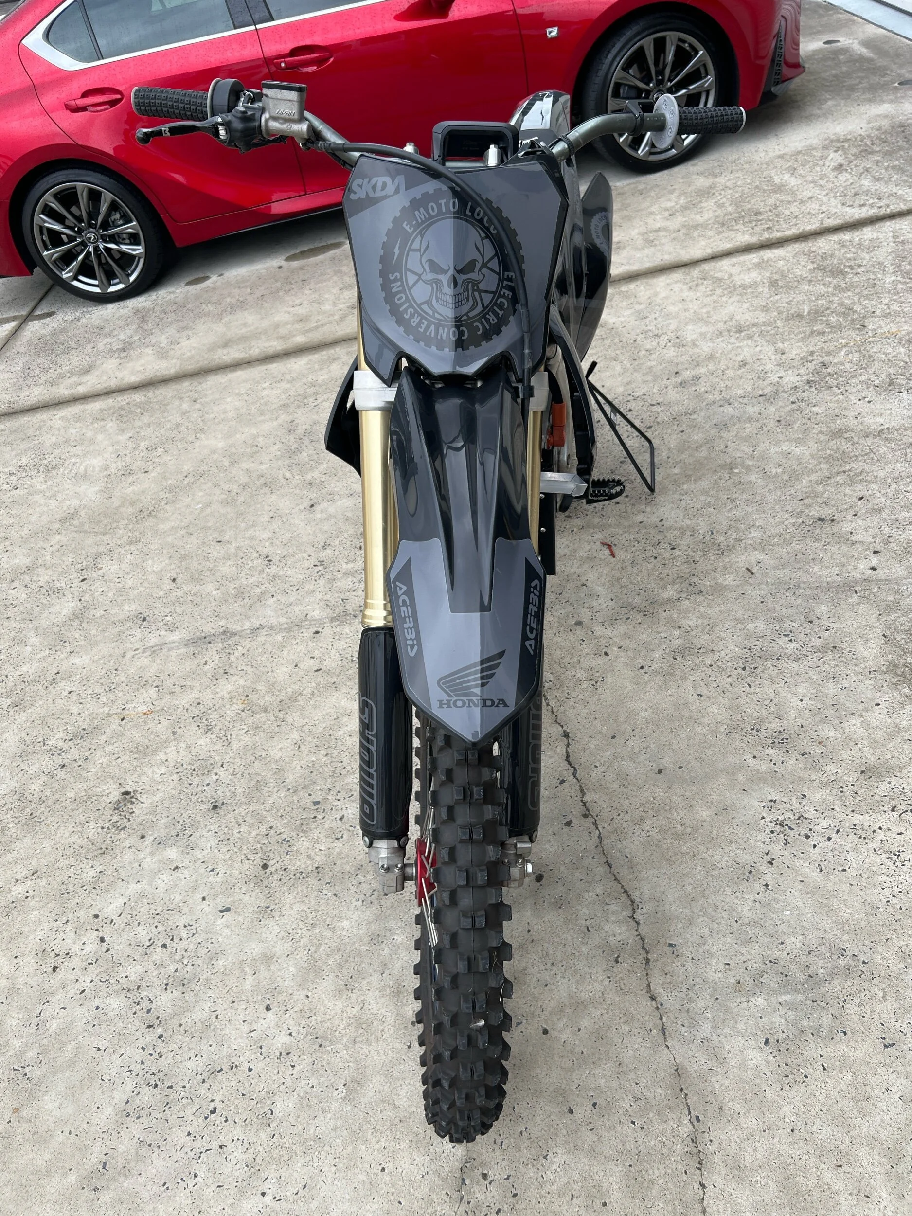 1C33F402-EAAC-443E-844D-01D55E569A3D