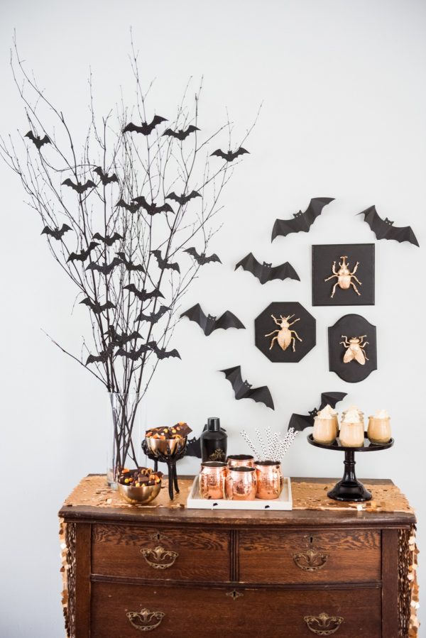 Bat Branch Centerpiece via The Sweetest Occasion