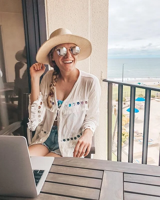Welcome to my 9-5 💁🏼&zwj;♀️ COVID-19 made a crazy start to 2020, but I am happy to escape all the uncertainty and stress for a week down at the beach. 🌊 I have to say, a balcony facing the ocean is not a bad office! @liketoknow.it #liketkit http:/