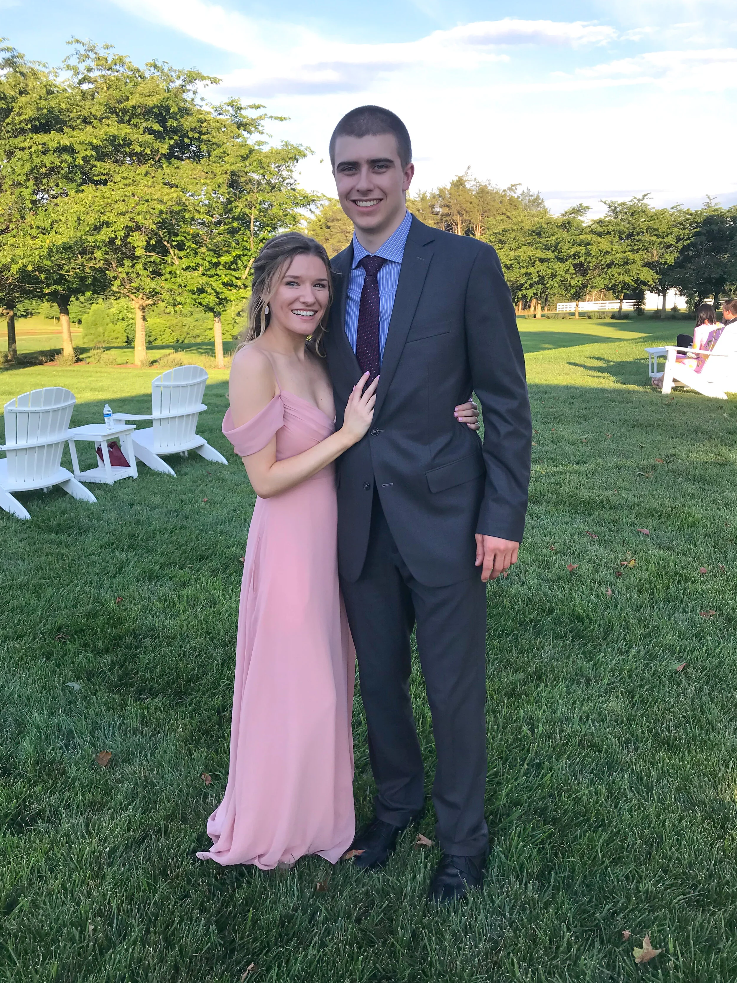 August Wedding Update: Wedding Bands, Decor & More