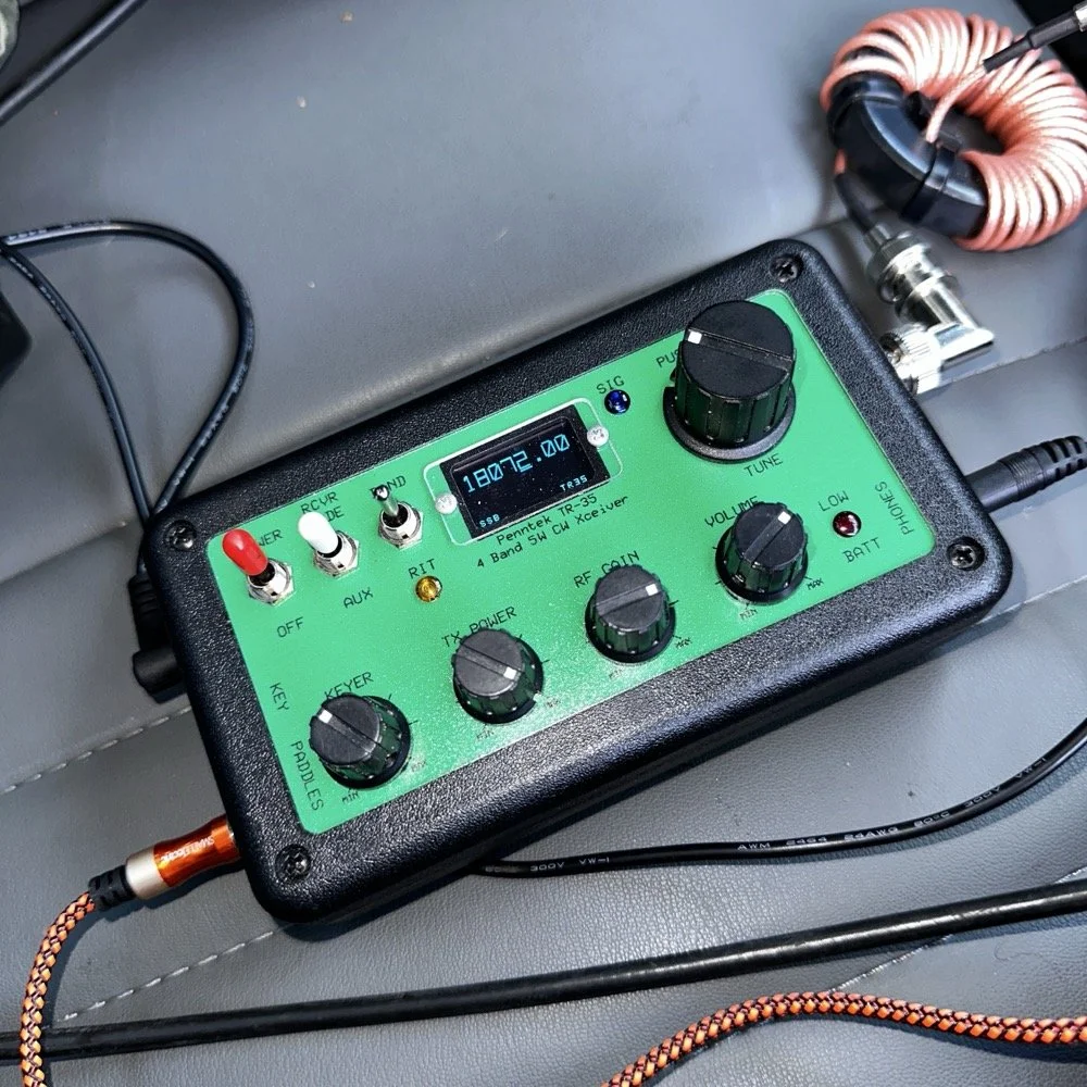 penntek tr-35 hf QRP transceiver for POTA and SOTA operations