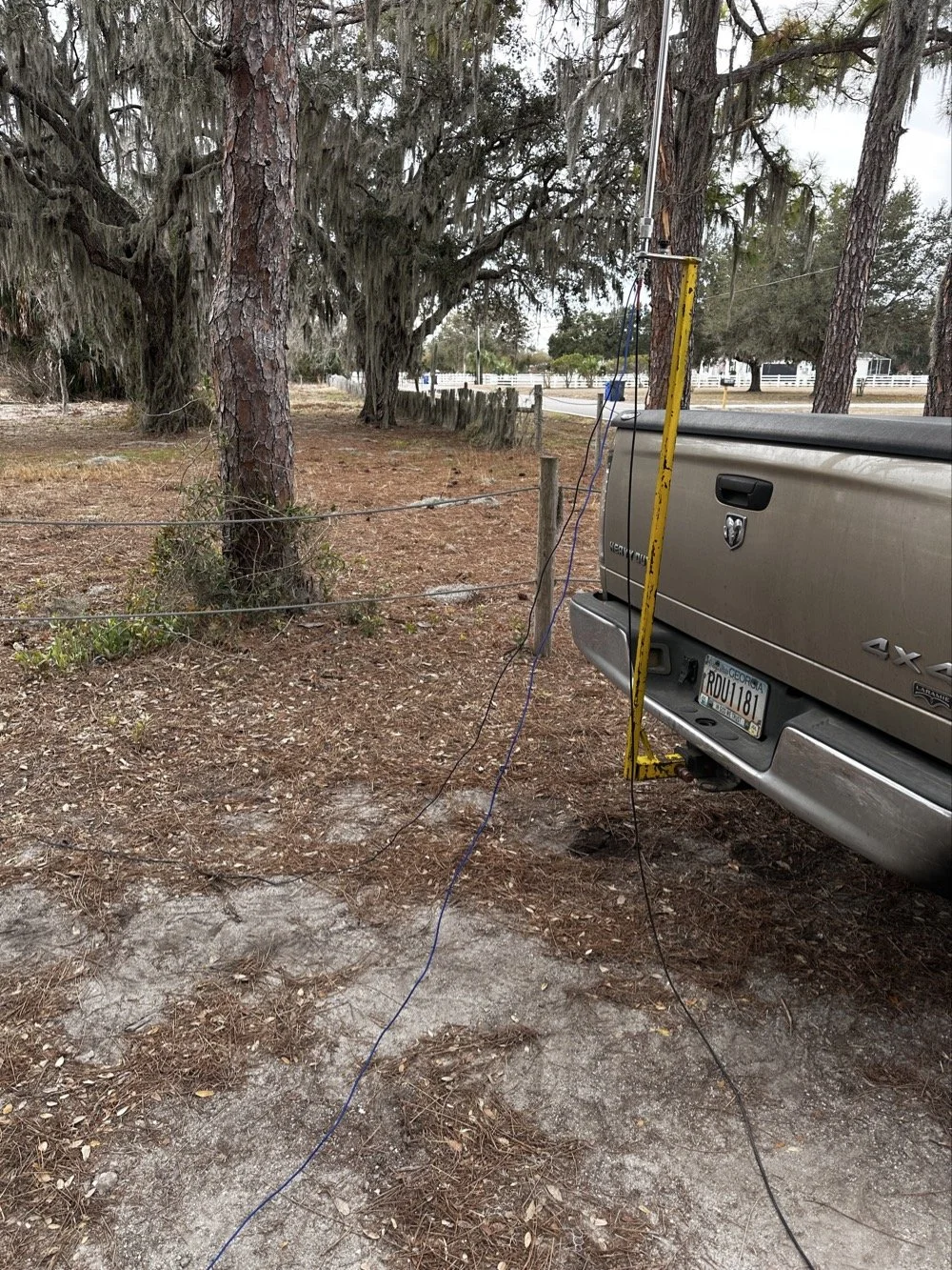 1/4 wave telescoping vertical antenna with radials