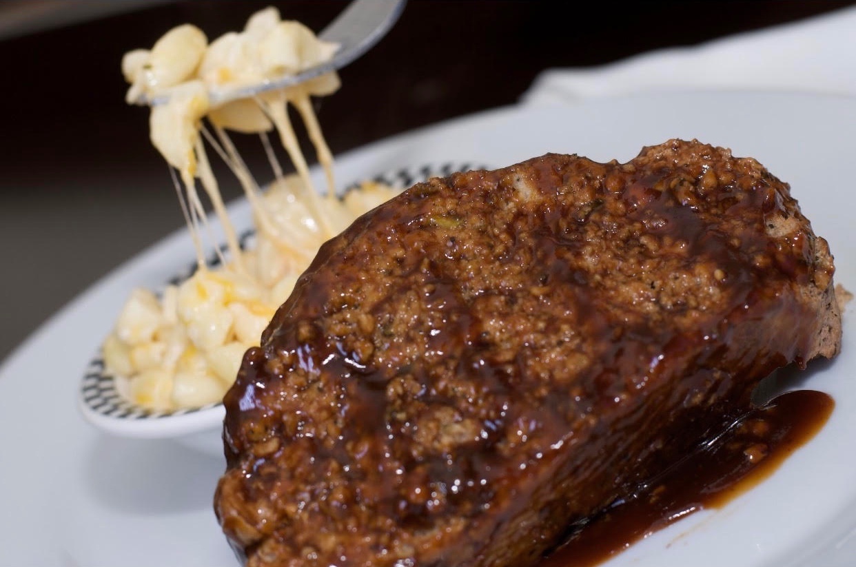 BBQ Meatloaf with Mac &amp; Cheese