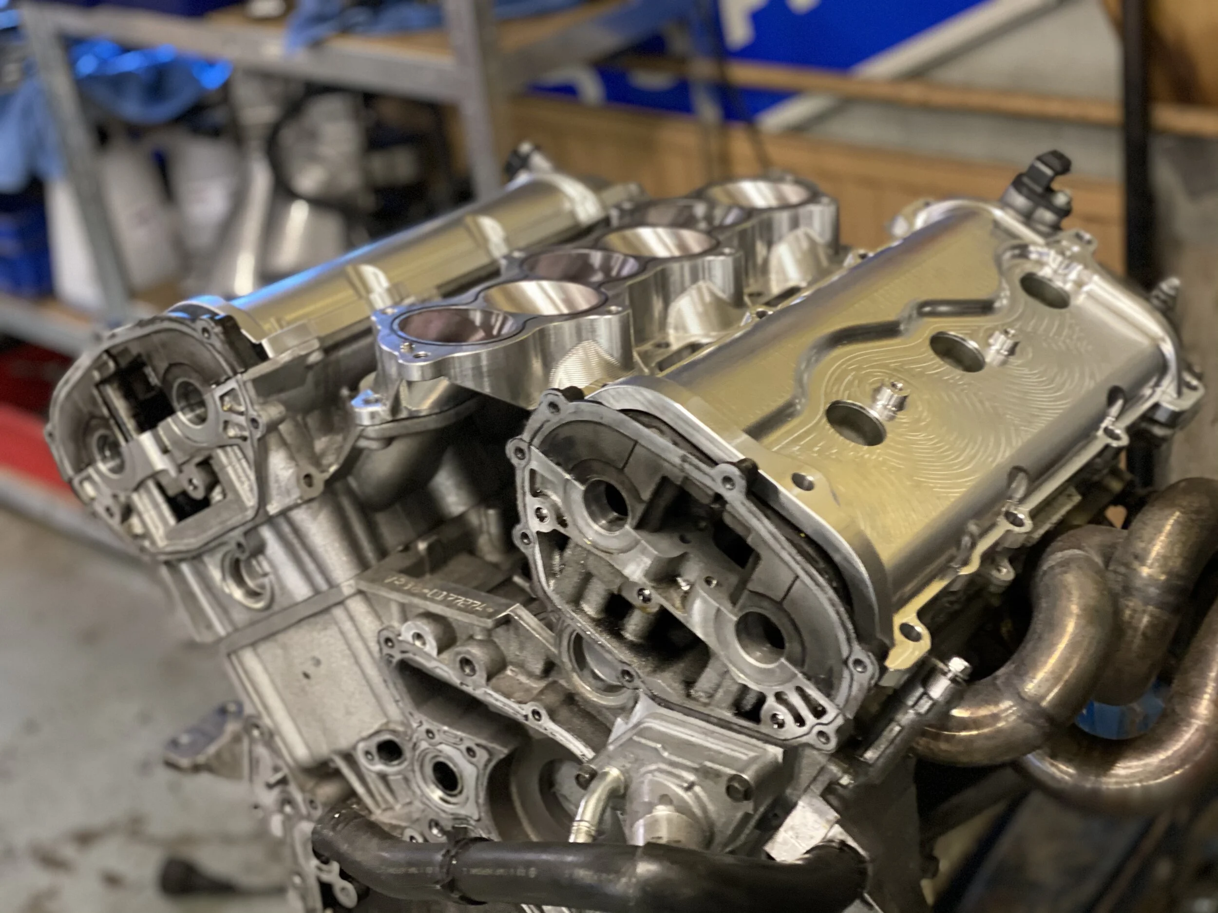 MAD GT-R Valve Covers for dry sump ready for delivery! 