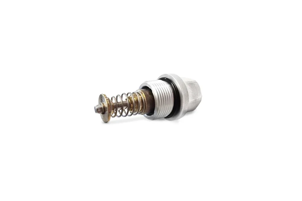 21200JF00A-oem-oil-filter-housing-thermostat-r35-gtr_1024x1024.webp