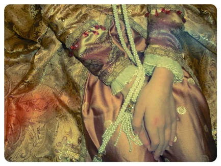 The Queen Elizabeth costume