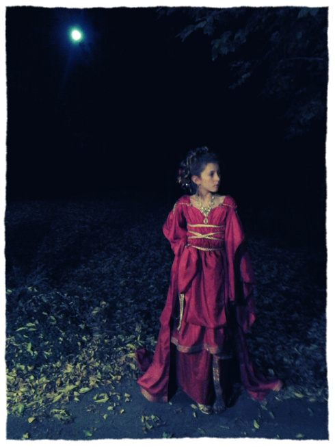Azure Elizabeth’s daughter wearing aphrodite costume