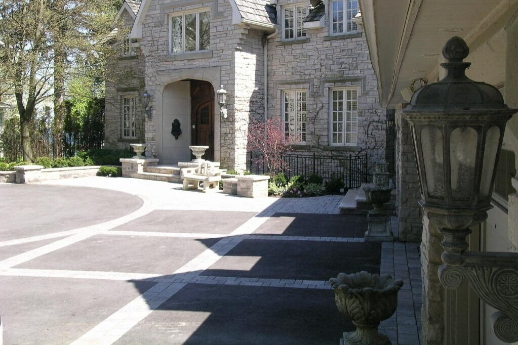 Natural Stone steps &amp; Pillars | Lockstone bands in Asphalt Driveway