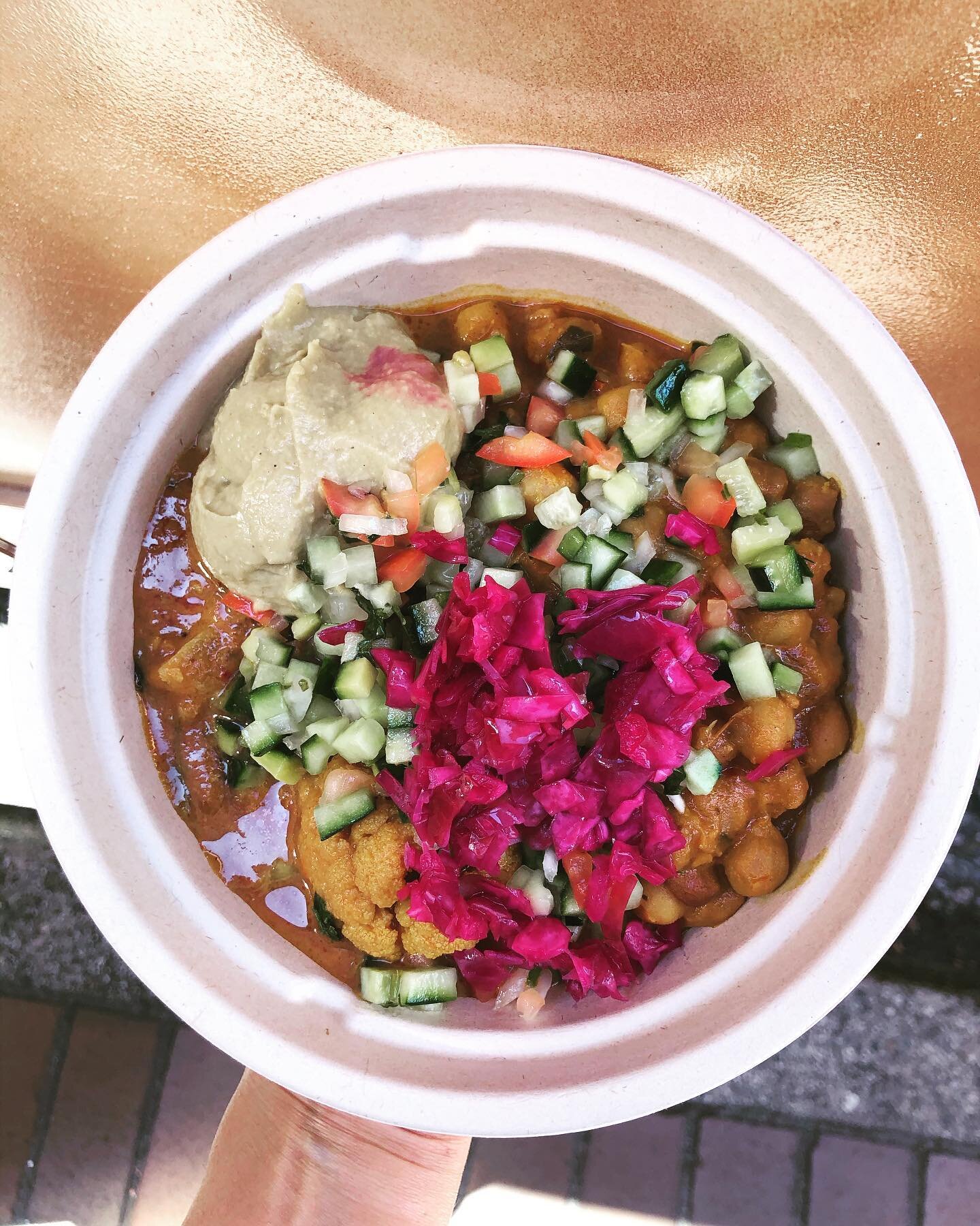 We will be on commercial and Charles street til 8pm today!! Come get our healthy delicious bowls, Afghan rice, savoury chickpeas, cauliflower topped with Persian salad, beets and house made baba 😋 #eastiseast #plantbased #vegan #foodtruck #delicious