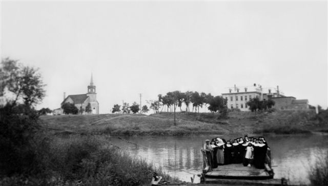 1906 The Oblate Sisters began their first school in St. Charles Parish with 41 students.